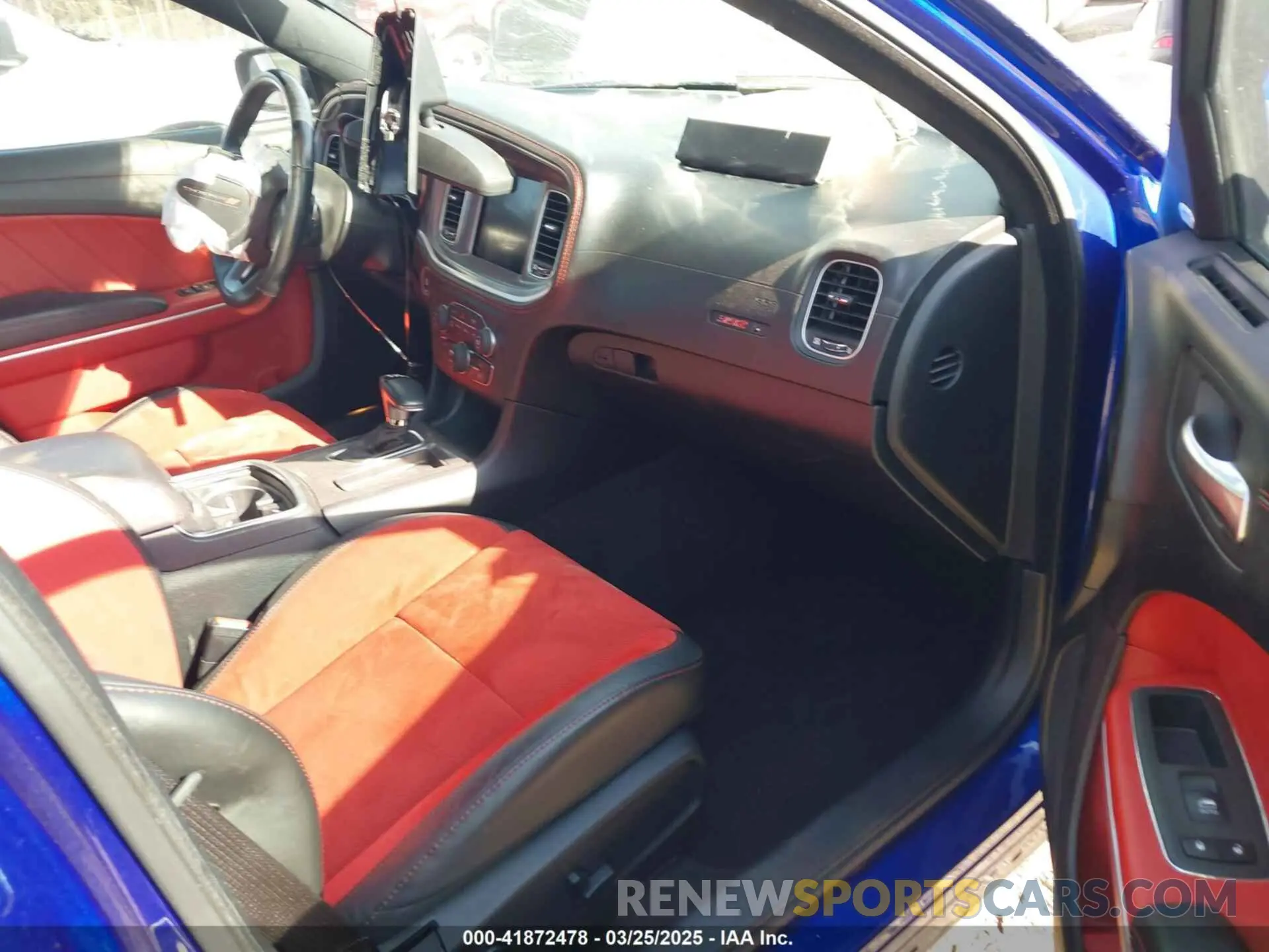 5 fotografías del automóvil dañado 2C3CDXGJ4LH157432 DODGE CHARGER 2020