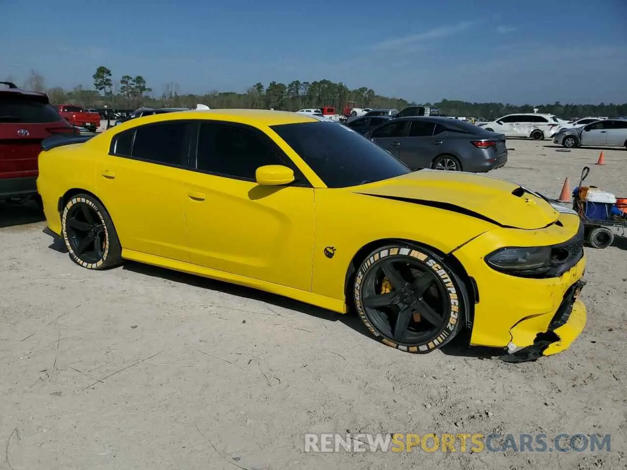 4 fotografías del automóvil dañado 2C3CDXGJ5LH107669 DODGE CHARGER 2020