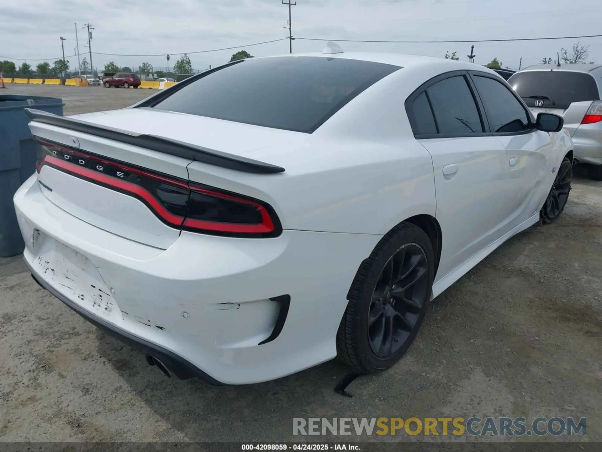 4 fotografías del automóvil dañado 2C3CDXGJ5LH180296 DODGE CHARGER 2020