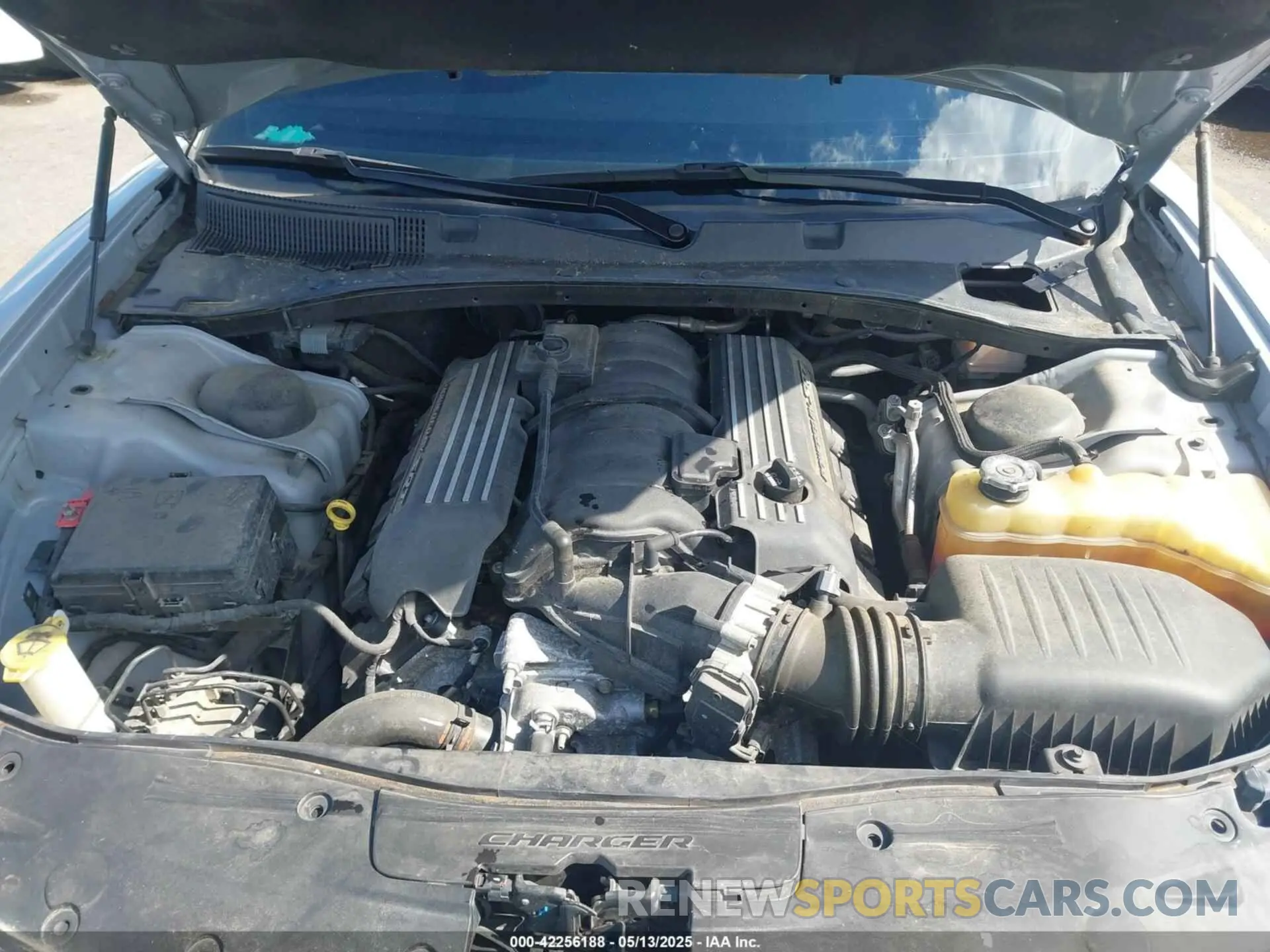 10 fotografías del automóvil dañado 2C3CDXGJ5LH254932 DODGE CHARGER 2020