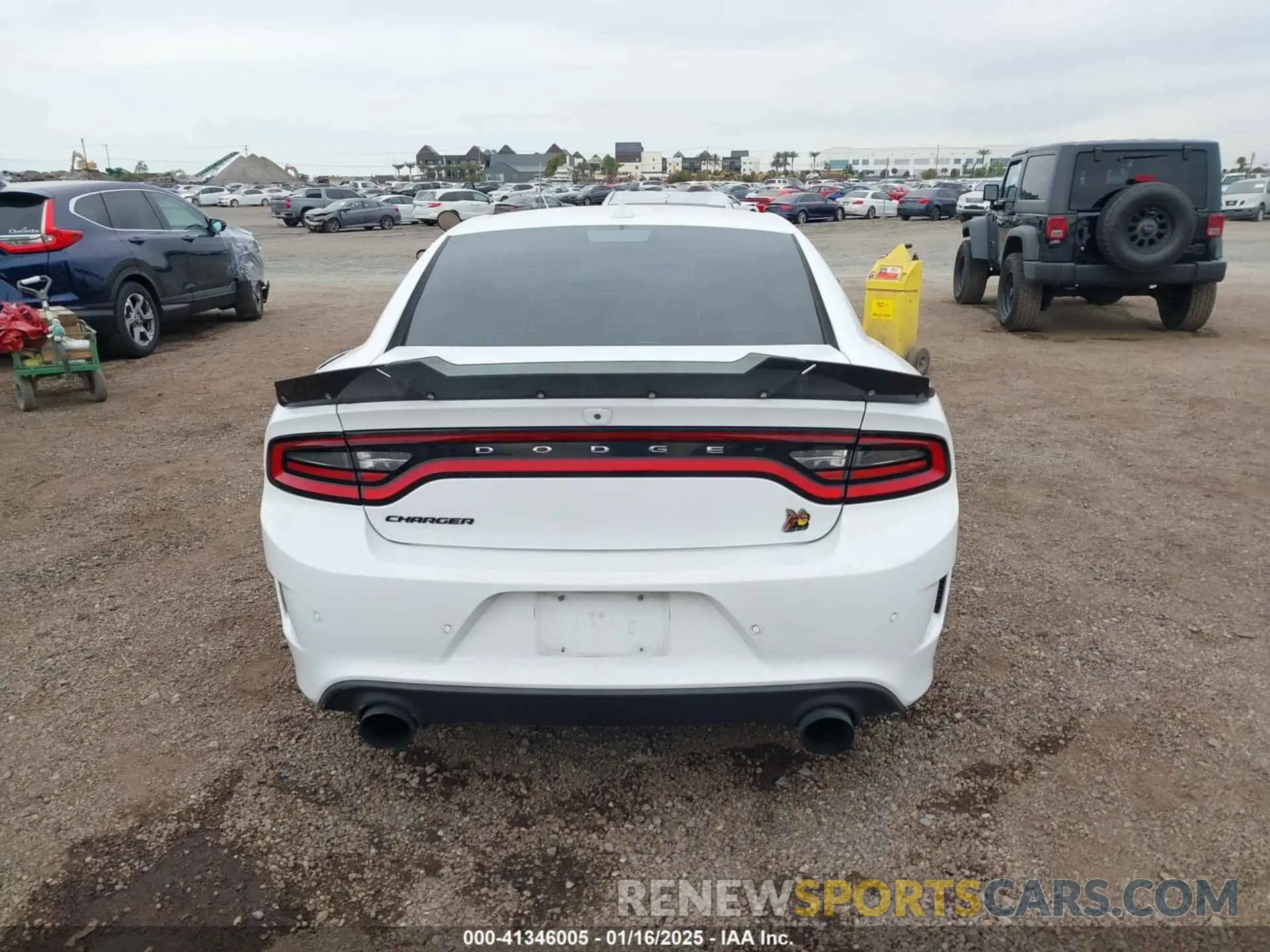 16 fotografías del automóvil dañado 2C3CDXGJ7LH232138 DODGE CHARGER 2020