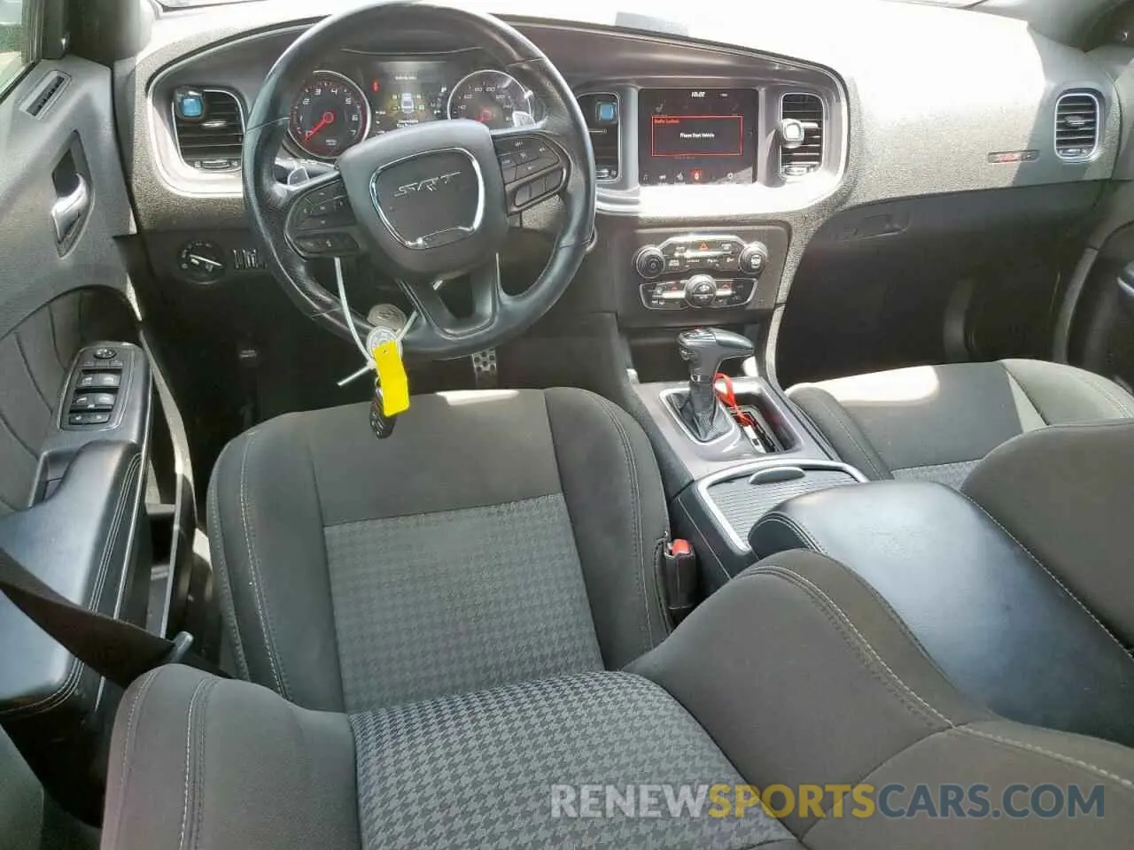8 fotografías del automóvil dañado 2C3CDXGJ8LH107388 DODGE CHARGER 2020