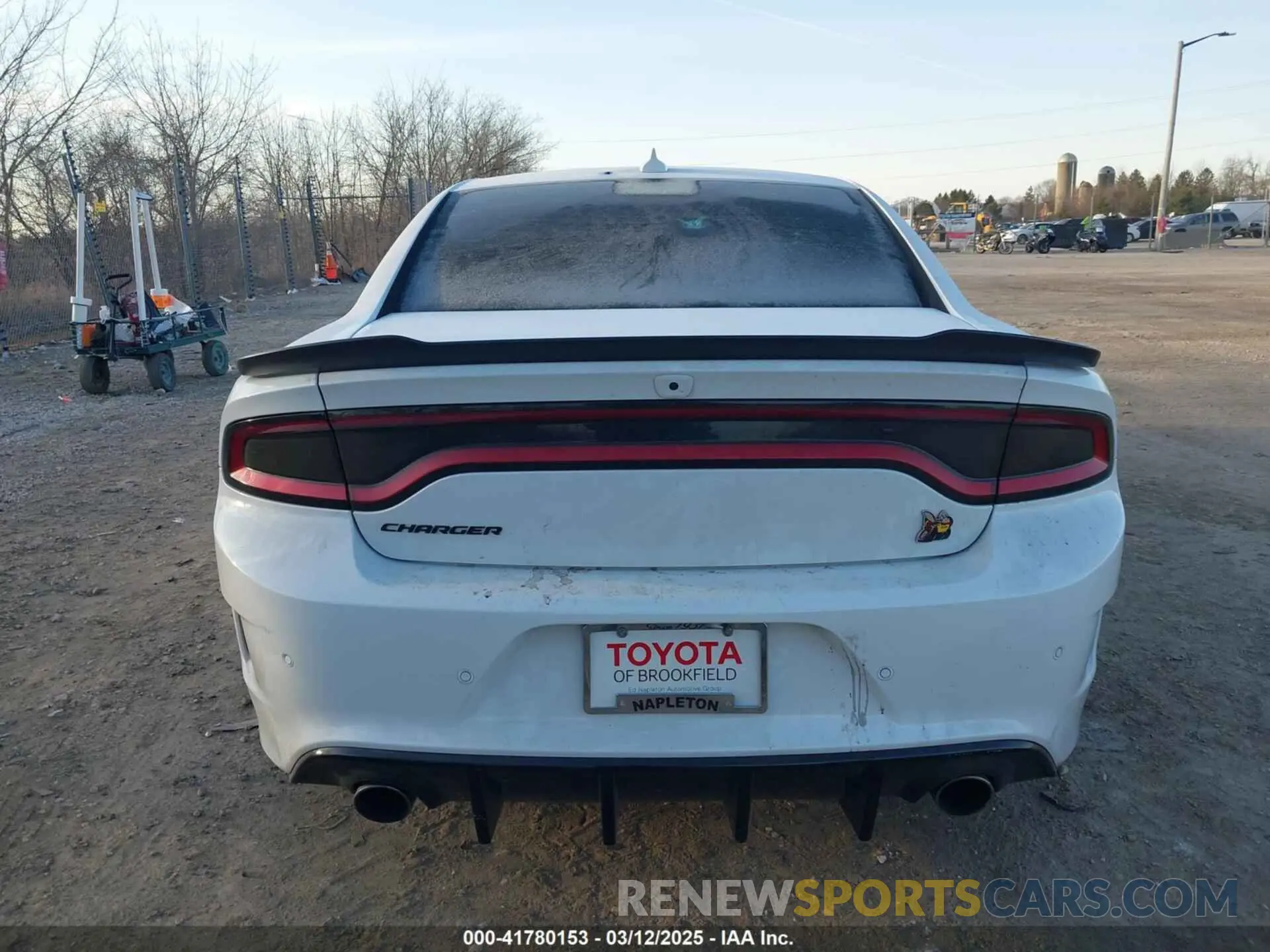 15 fotografías del automóvil dañado 2C3CDXGJ9LH164778 DODGE CHARGER 2020