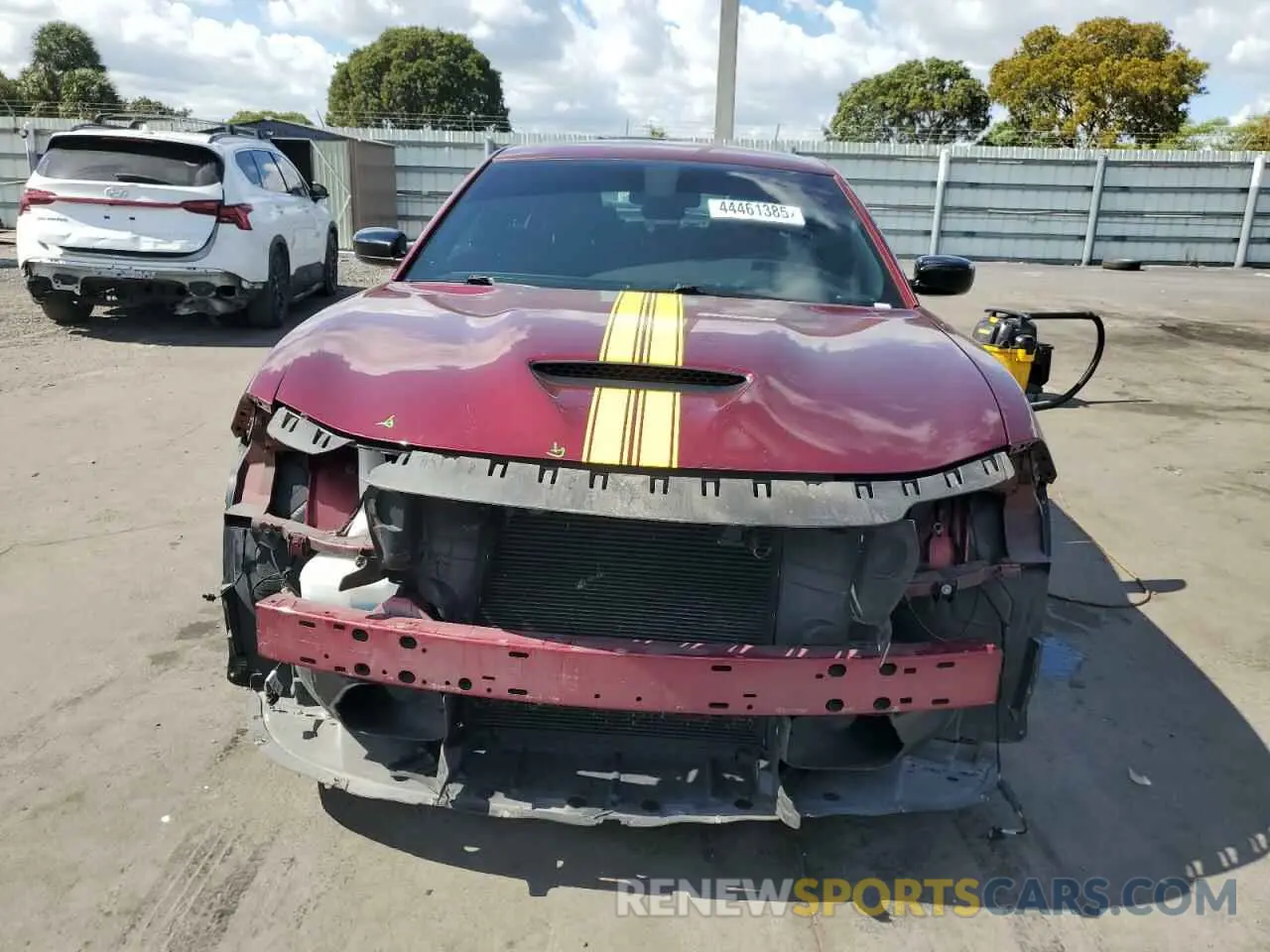 5 fotografías del automóvil dañado 2C3CDXHG2LH183451 DODGE CHARGER 2020