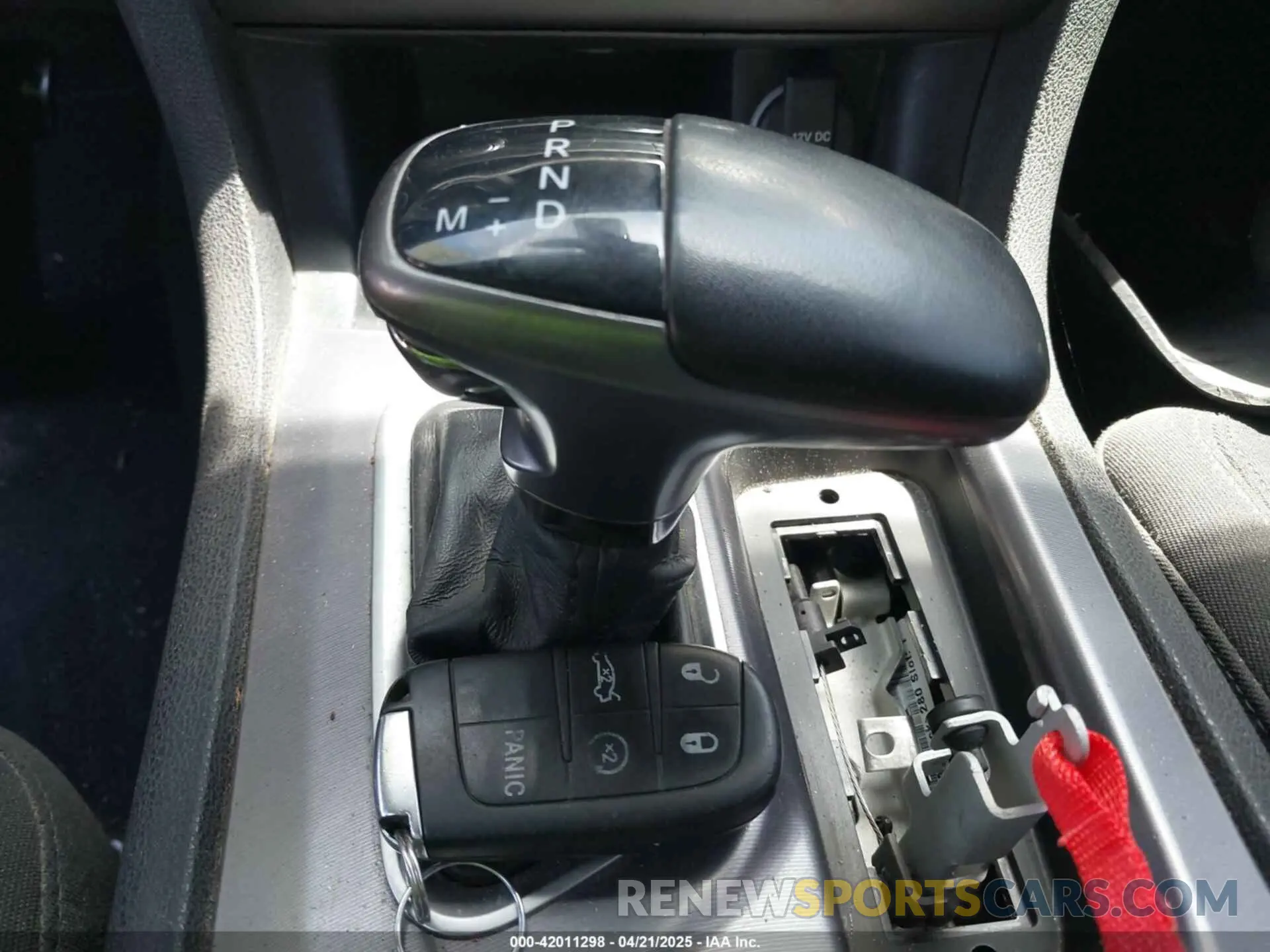 11 fotografías del automóvil dañado 2C3CDXHG5LH199465 DODGE CHARGER 2020