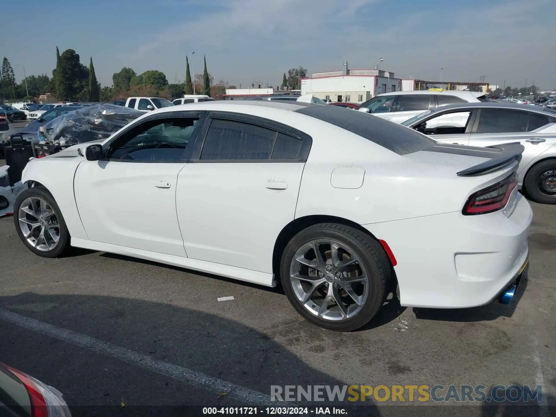 15 fotografías del automóvil dañado 2C3CDXHG6LH186093 DODGE CHARGER 2020