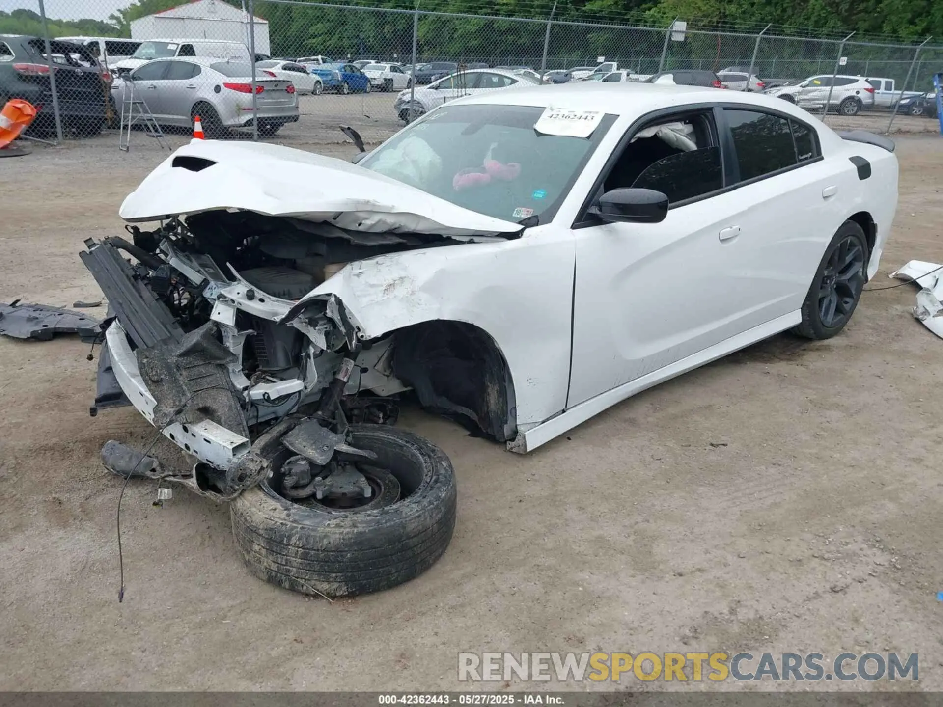 2 fotografías del automóvil dañado 2C3CDXHG7LH138246 DODGE CHARGER 2020