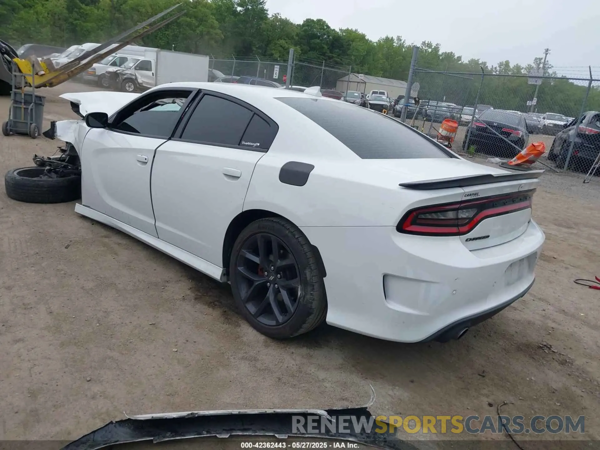 3 fotografías del automóvil dañado 2C3CDXHG7LH138246 DODGE CHARGER 2020