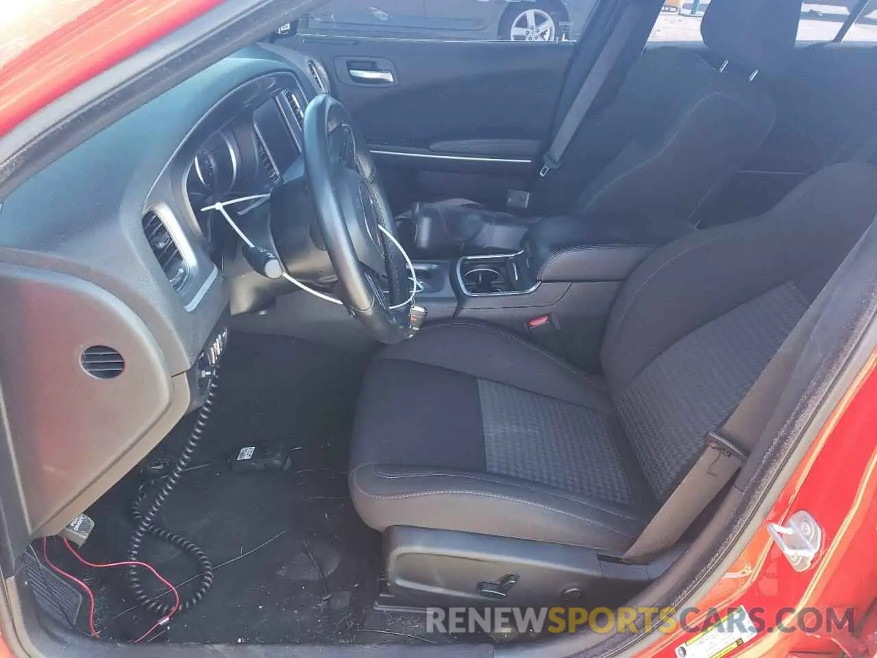 7 fotografías del automóvil dañado 2C3CDXHG8LH186483 DODGE CHARGER 2020