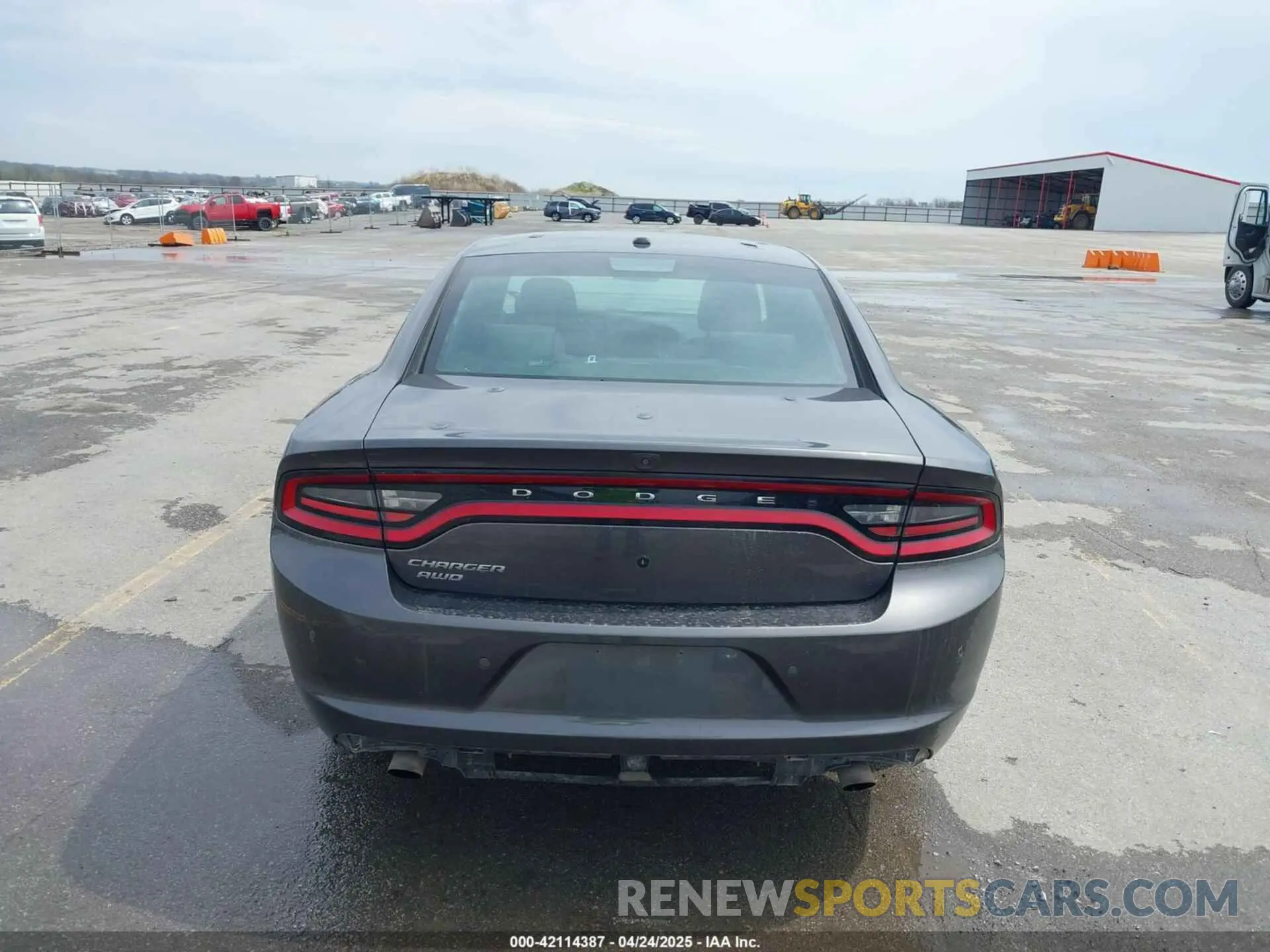 16 fotografías del automóvil dañado 2C3CDXKT0LH127501 DODGE CHARGER 2020