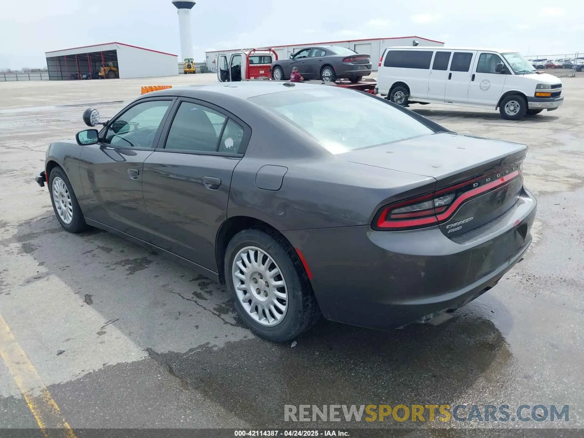 3 fotografías del automóvil dañado 2C3CDXKT0LH127501 DODGE CHARGER 2020