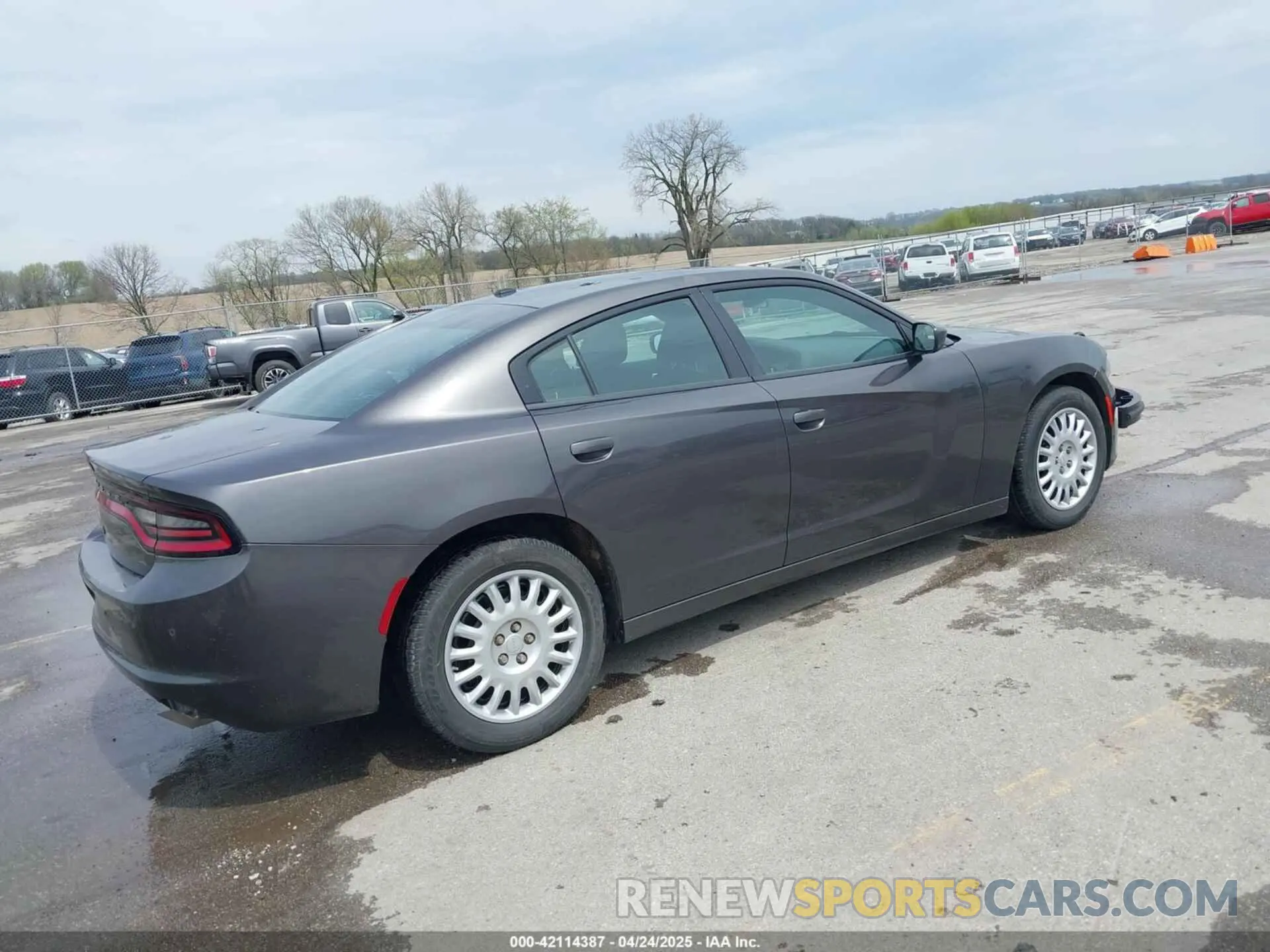 4 fotografías del automóvil dañado 2C3CDXKT0LH127501 DODGE CHARGER 2020