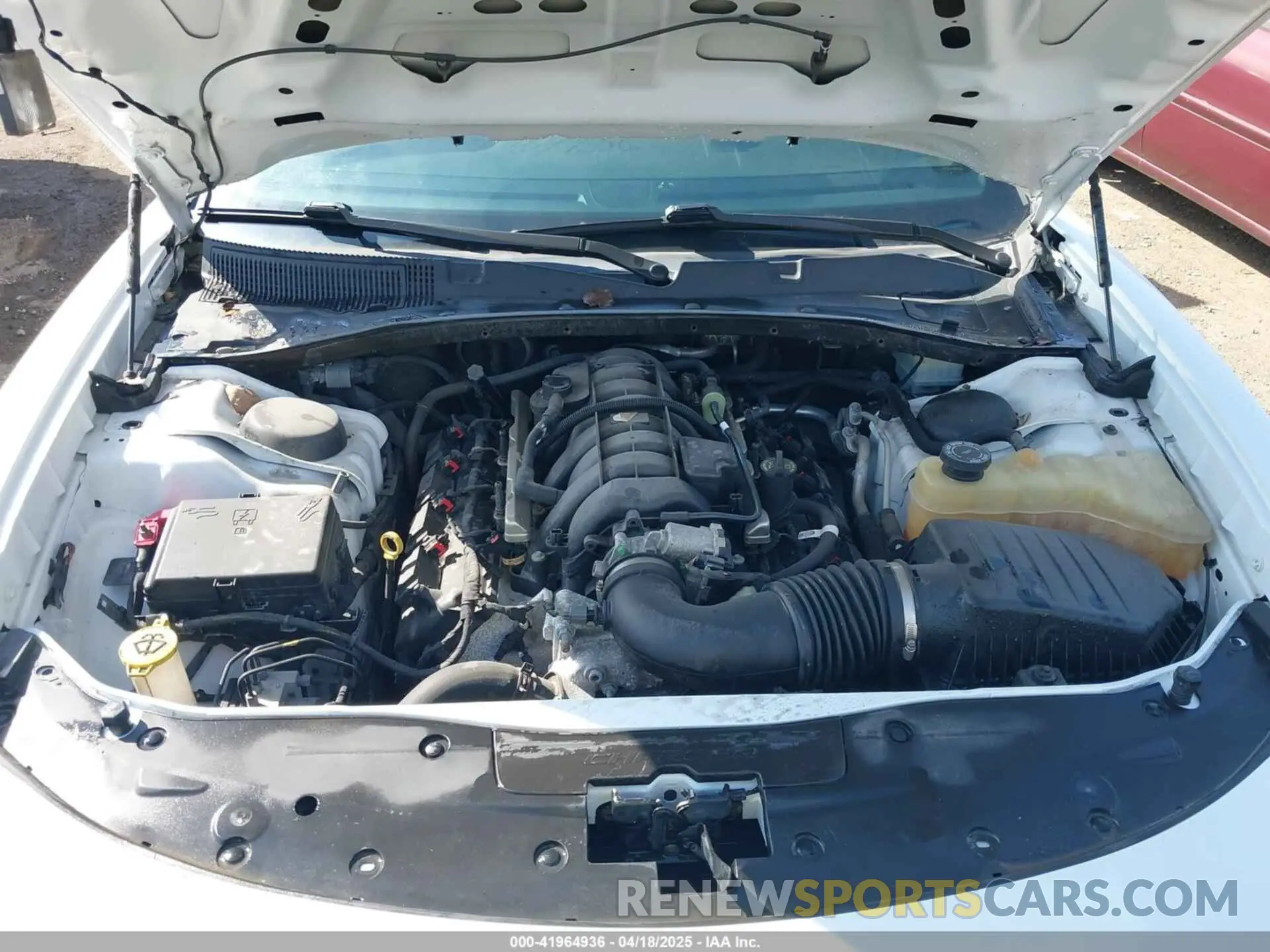 10 fotografías del automóvil dañado 2C3CDXKT1LH127605 DODGE CHARGER 2020