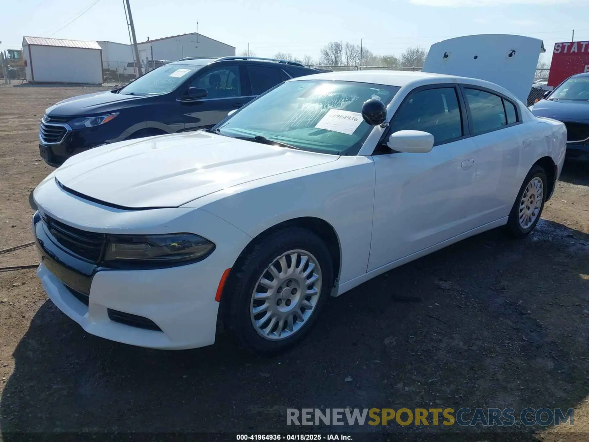 2 fotografías del automóvil dañado 2C3CDXKT1LH127605 DODGE CHARGER 2020