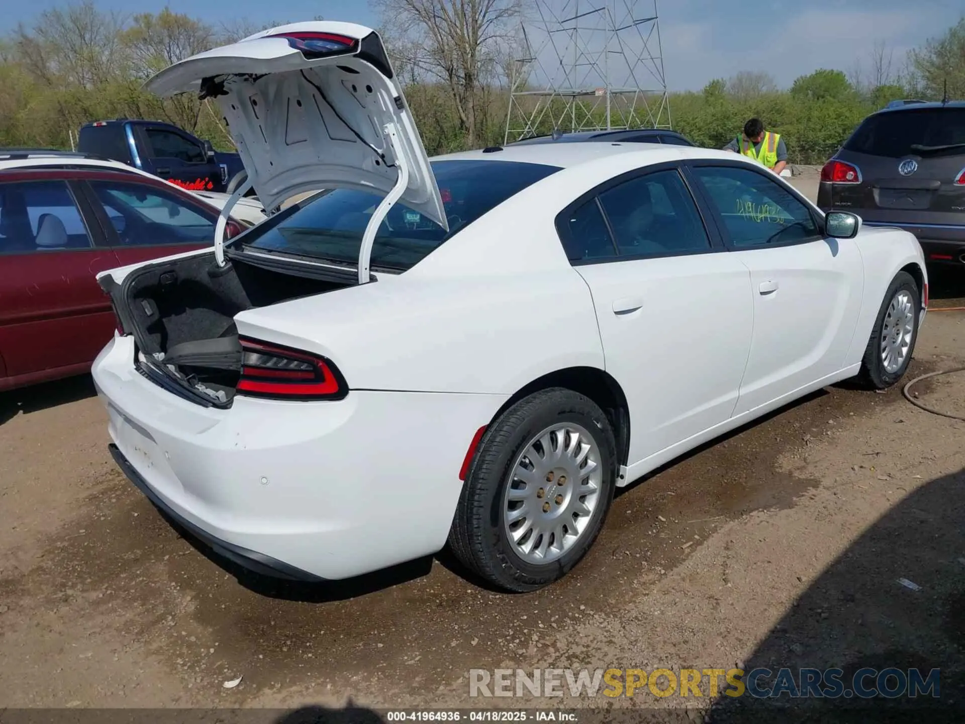 4 fotografías del automóvil dañado 2C3CDXKT1LH127605 DODGE CHARGER 2020