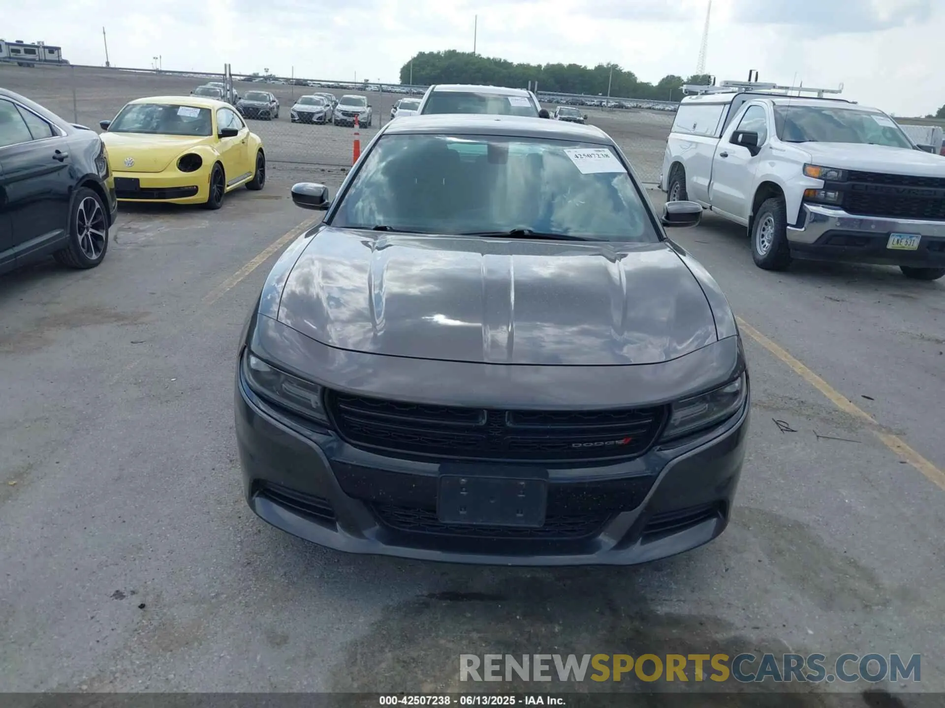 12 fotografías del automóvil dañado 2C3CDXKT9LH130462 DODGE CHARGER 2020