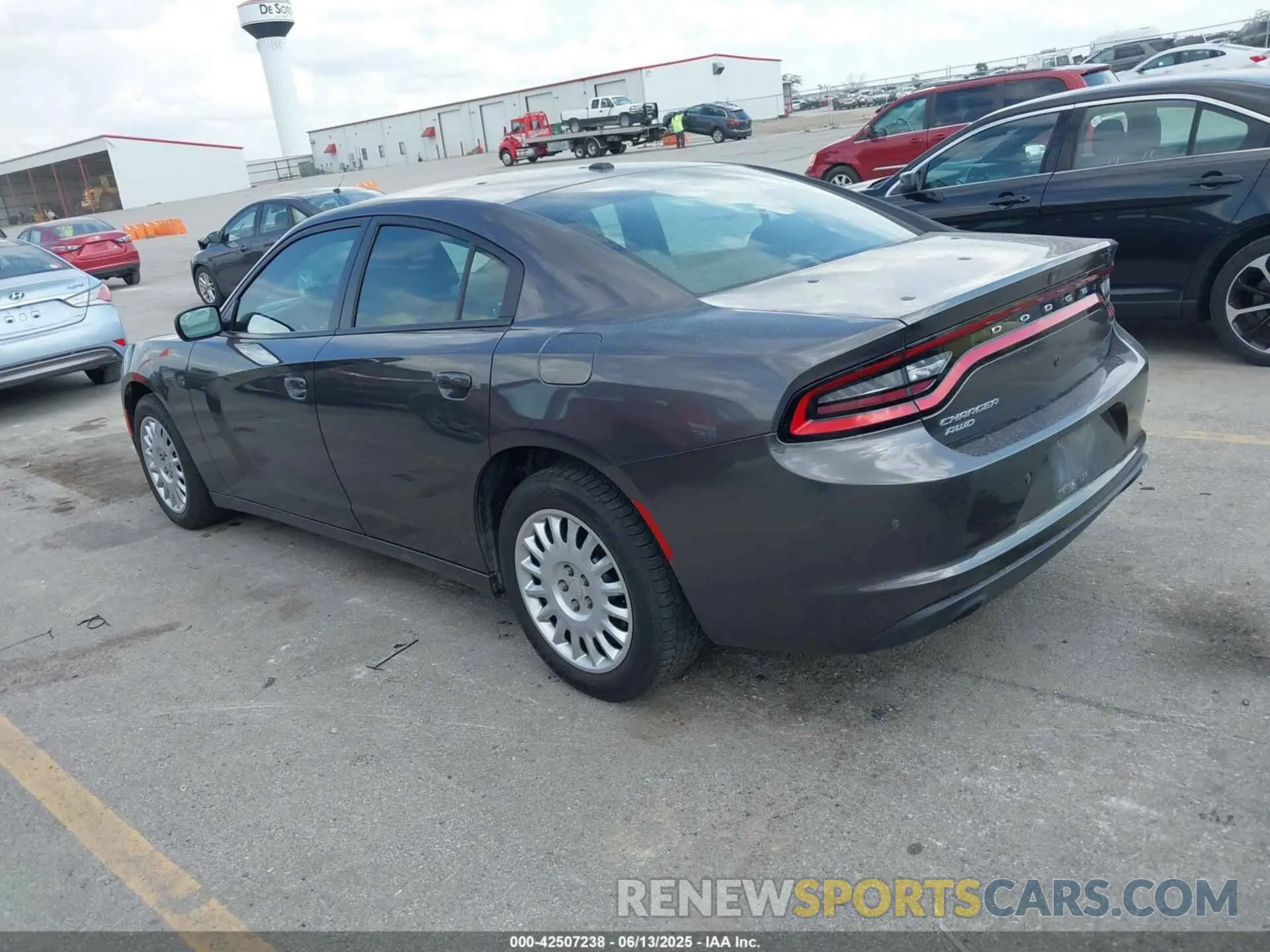 3 fotografías del automóvil dañado 2C3CDXKT9LH130462 DODGE CHARGER 2020