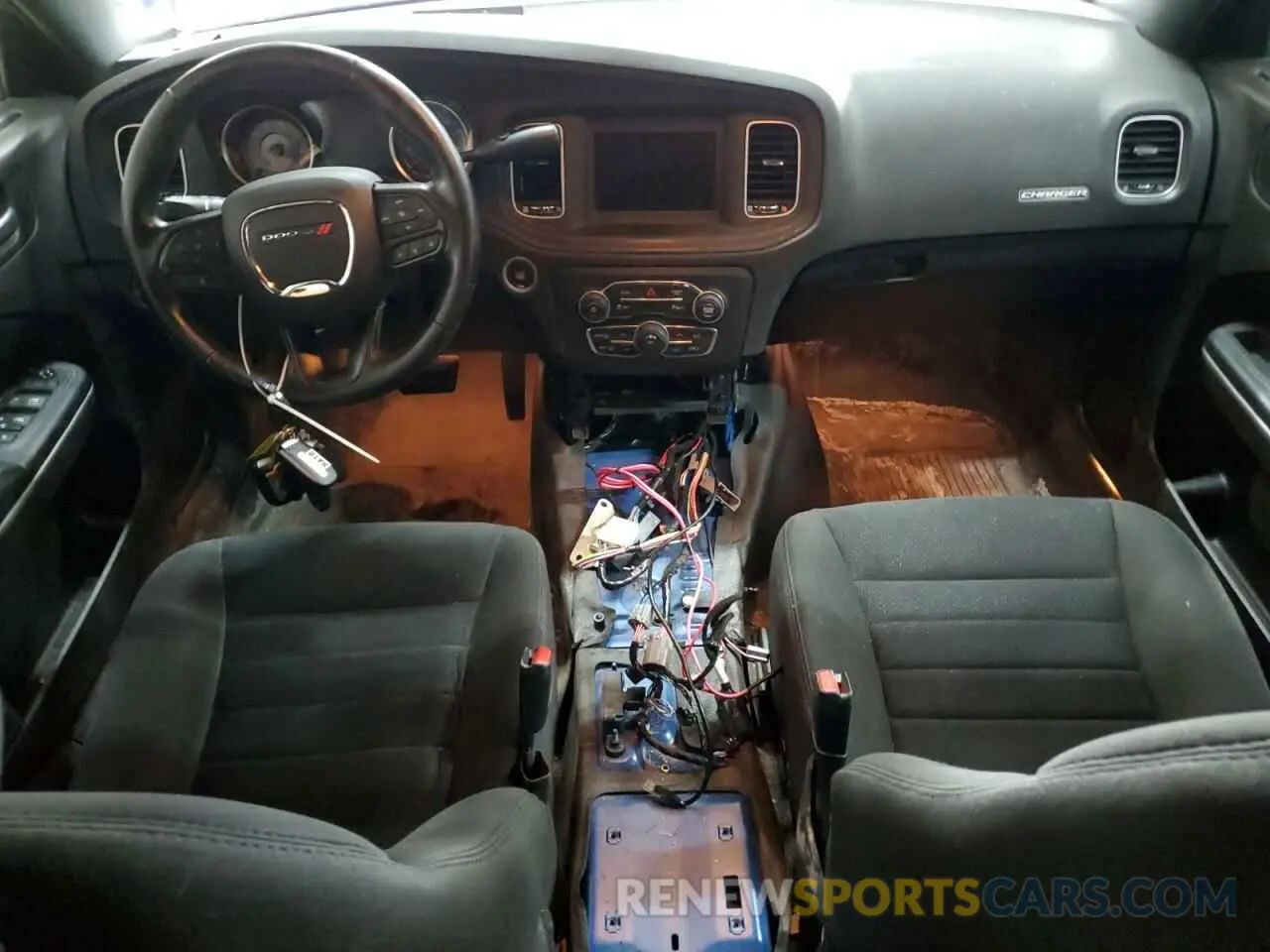 8 fotografías del automóvil dañado 2C3CDXKTXLH171554 DODGE CHARGER 2020