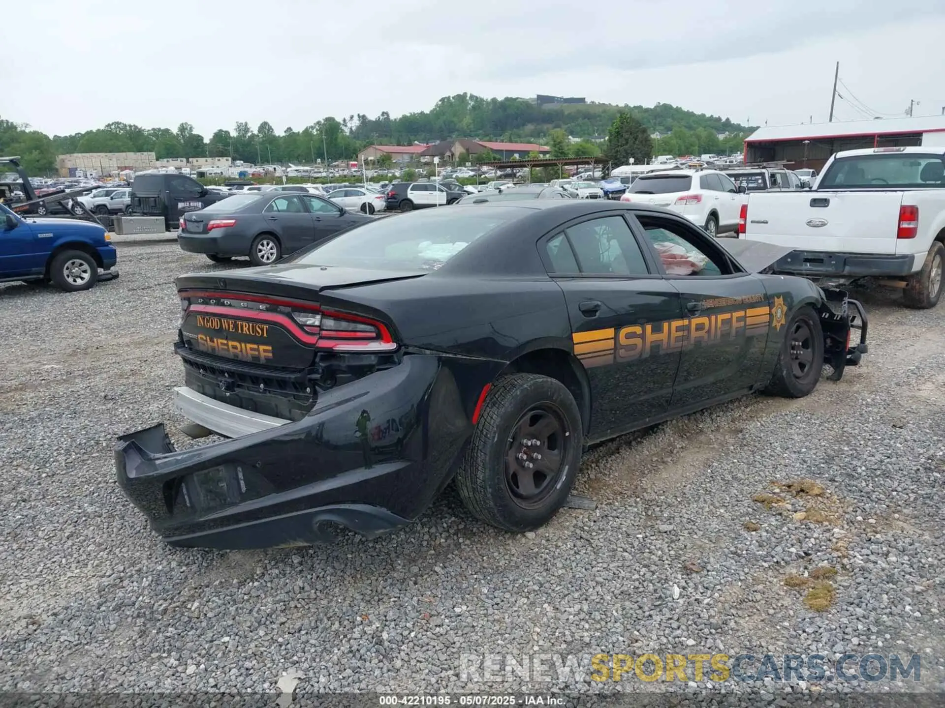 4 fotografías del automóvil dañado 2C3CDXAT2MH551264 DODGE CHARGER 2021
