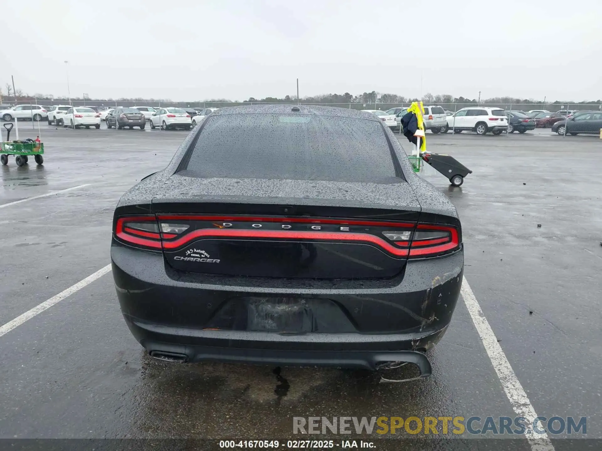 15 fotografías del automóvil dañado 2C3CDXBG0MH647041 DODGE CHARGER 2021