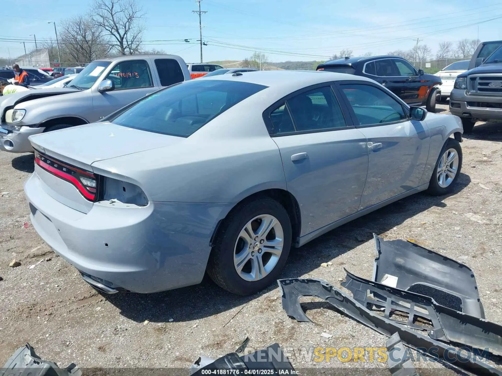 4 fotografías del automóvil dañado 2C3CDXBG3MH548472 DODGE CHARGER 2021