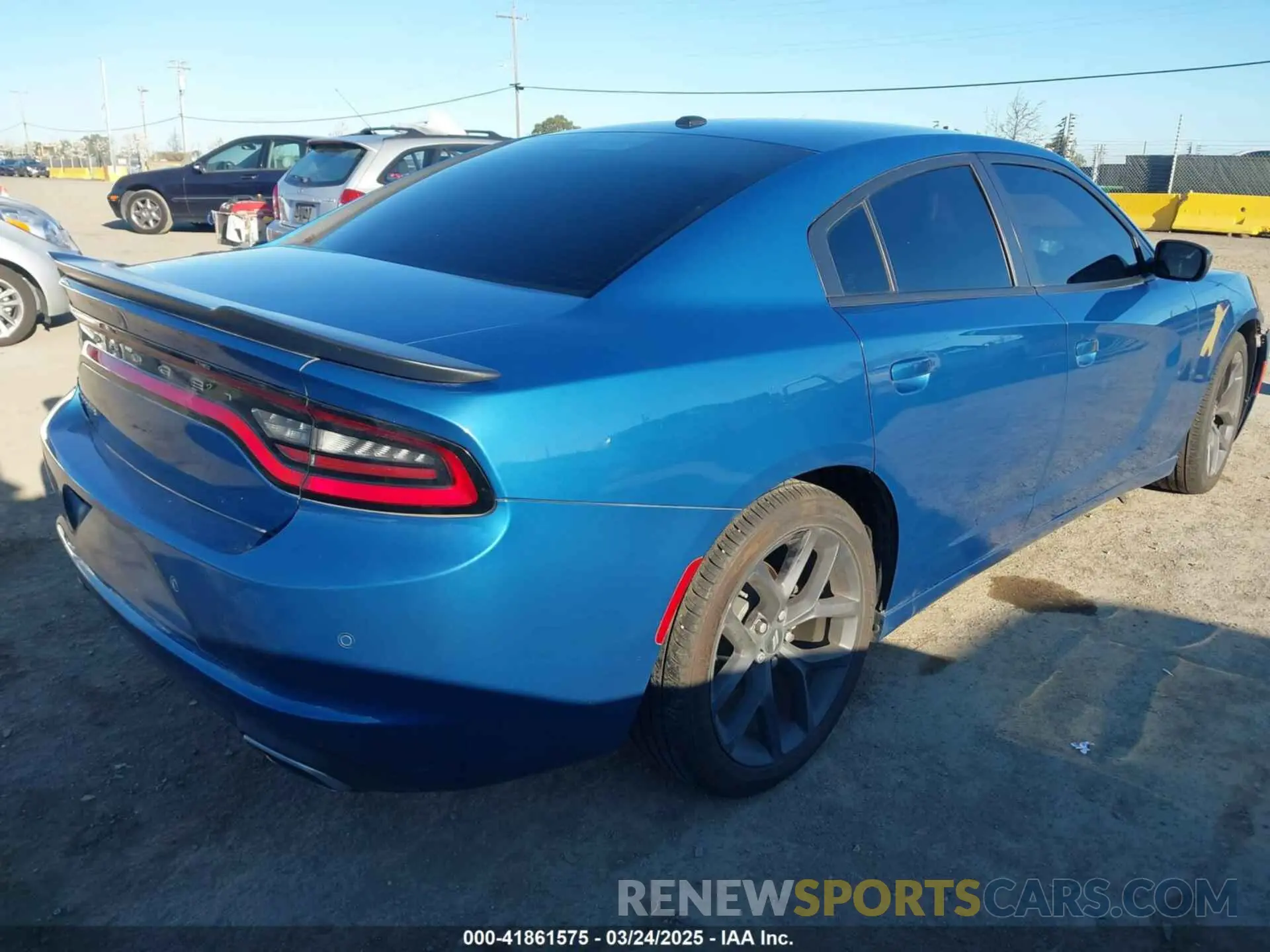 4 fotografías del automóvil dañado 2C3CDXBG3MH679532 DODGE CHARGER 2021