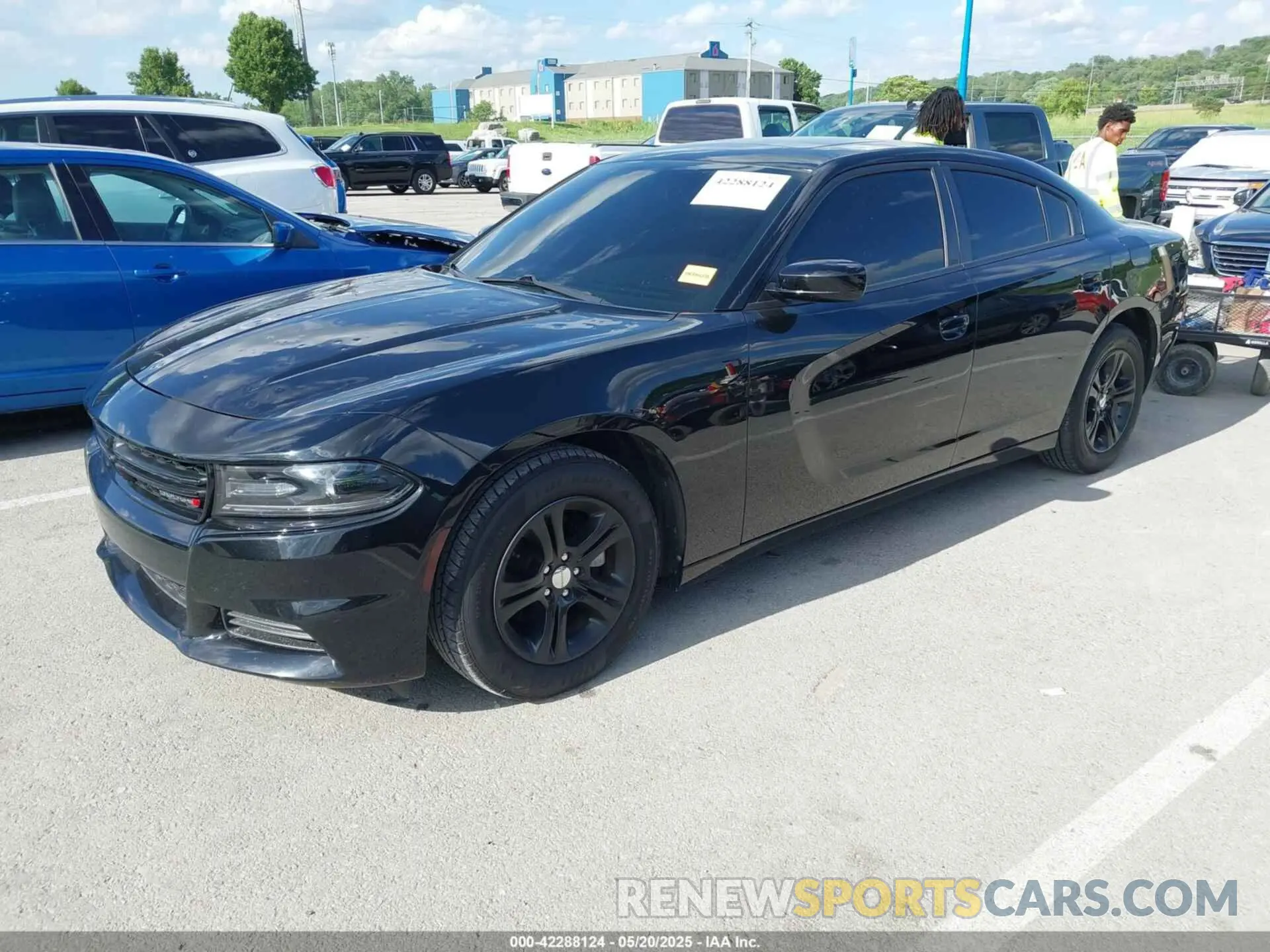 2 fotografías del automóvil dañado 2C3CDXBG4MH515044 DODGE CHARGER 2021