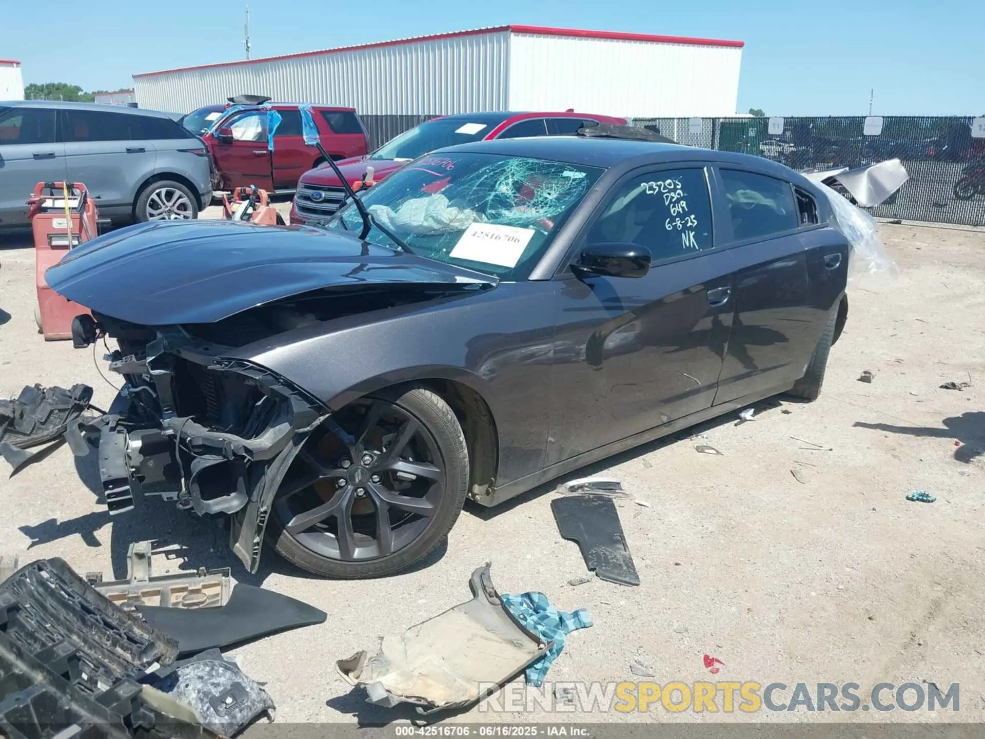 2 fotografías del automóvil dañado 2C3CDXBG5MH562129 DODGE CHARGER 2021