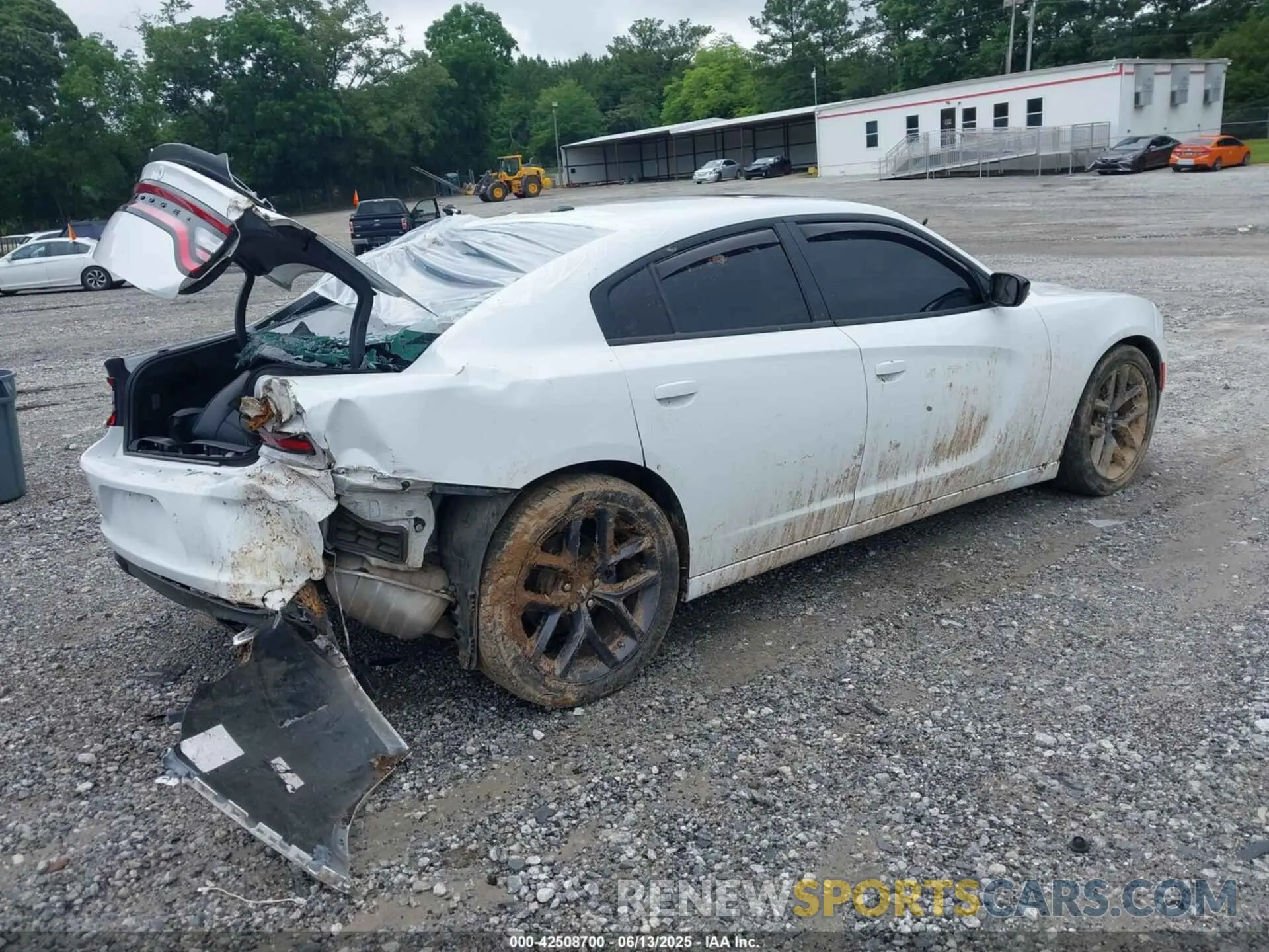 4 fotografías del automóvil dañado 2C3CDXBG6MH633192 DODGE CHARGER 2021