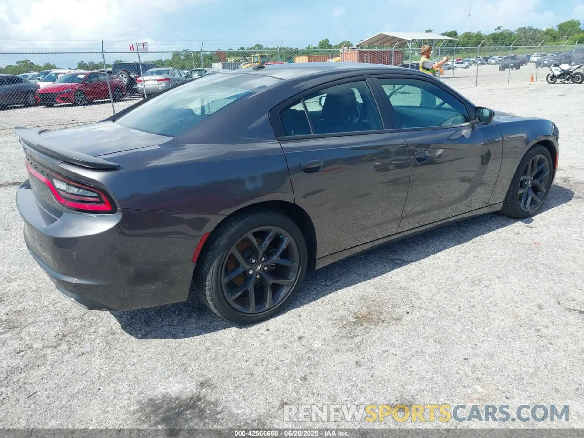 4 fotografías del automóvil dañado 2C3CDXBG6MH650140 DODGE CHARGER 2021
