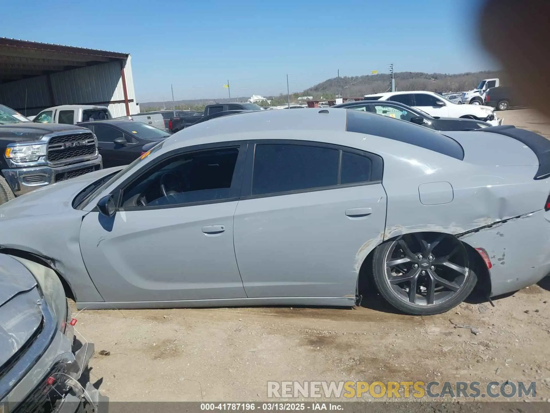 14 fotografías del automóvil dañado 2C3CDXBG6MH653443 DODGE CHARGER 2021