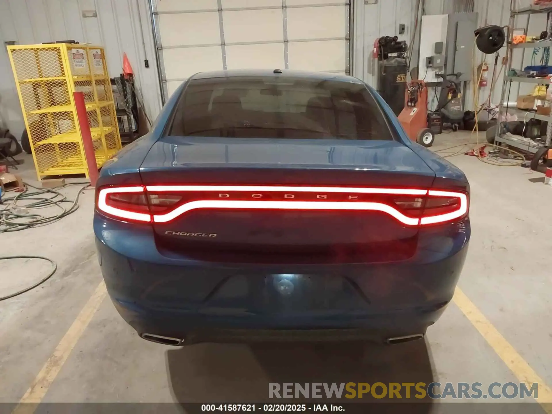 17 fotografías del automóvil dañado 2C3CDXBG8MH522255 DODGE CHARGER 2021