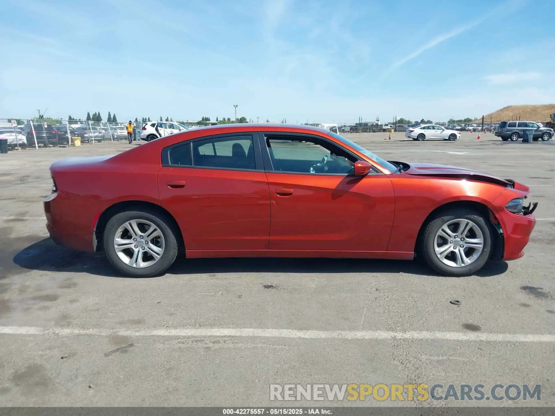 13 fotografías del automóvil dañado 2C3CDXBG9MH674755 DODGE CHARGER 2021