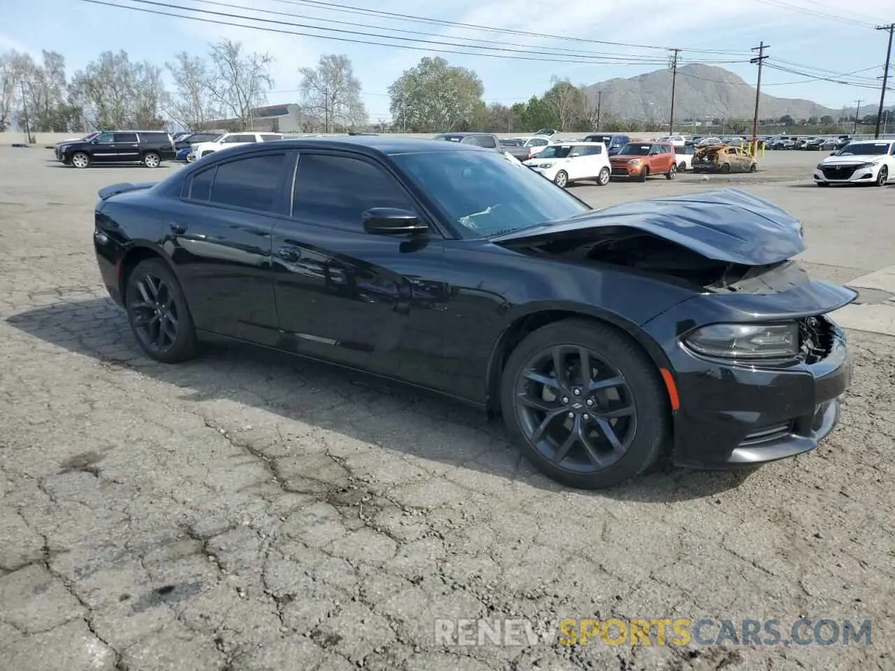 4 fotografías del automóvil dañado 2C3CDXBG9MH682354 DODGE CHARGER 2021
