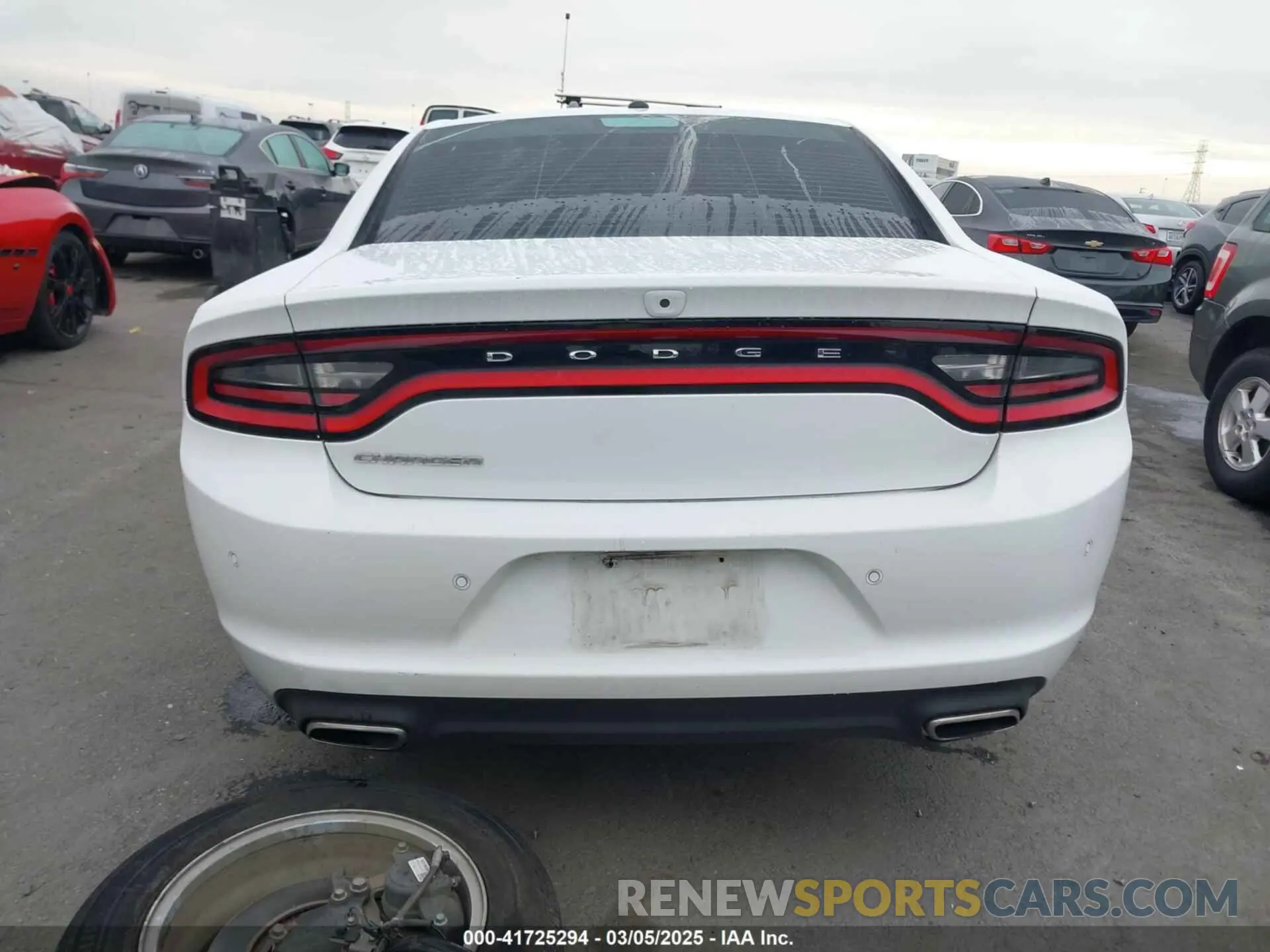 17 fotografías del automóvil dañado 2C3CDXBGXMH514870 DODGE CHARGER 2021