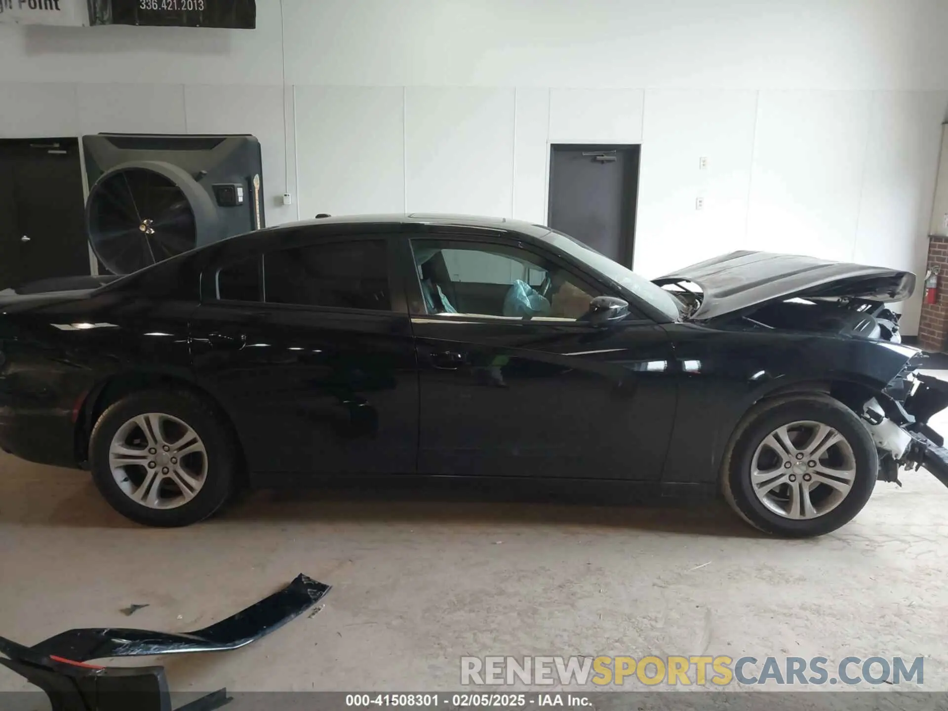 13 fotografías del automóvil dañado 2C3CDXBGXMH522550 DODGE CHARGER 2021