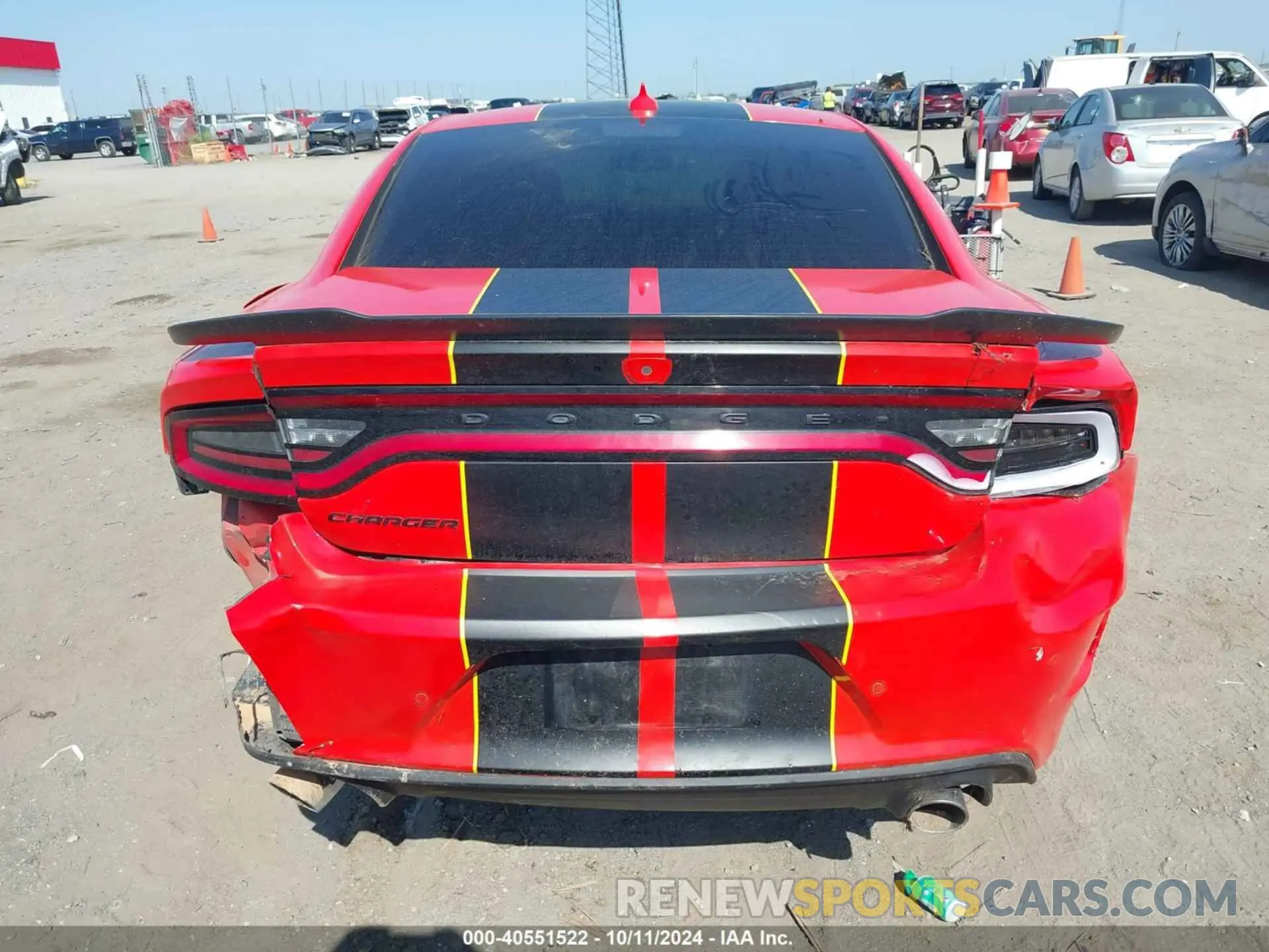 17 fotografías del automóvil dañado 2C3CDXCT0MH575351 DODGE CHARGER 2021