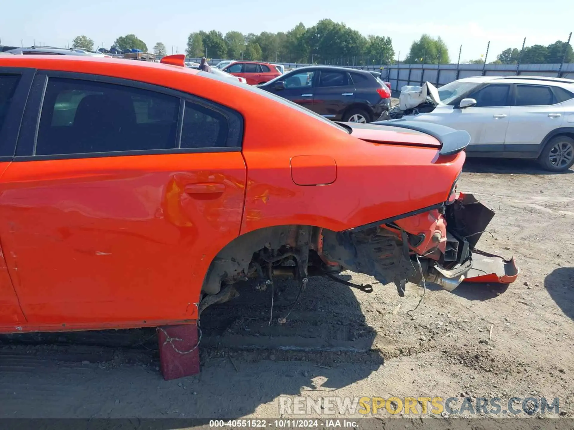 19 fotografías del automóvil dañado 2C3CDXCT0MH575351 DODGE CHARGER 2021