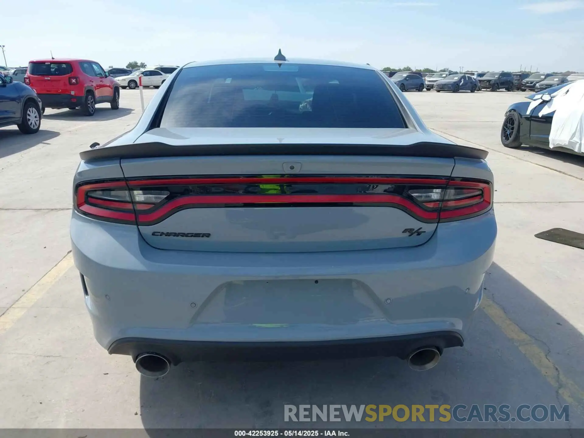 16 fotografías del automóvil dañado 2C3CDXCT0MH602127 DODGE CHARGER 2021