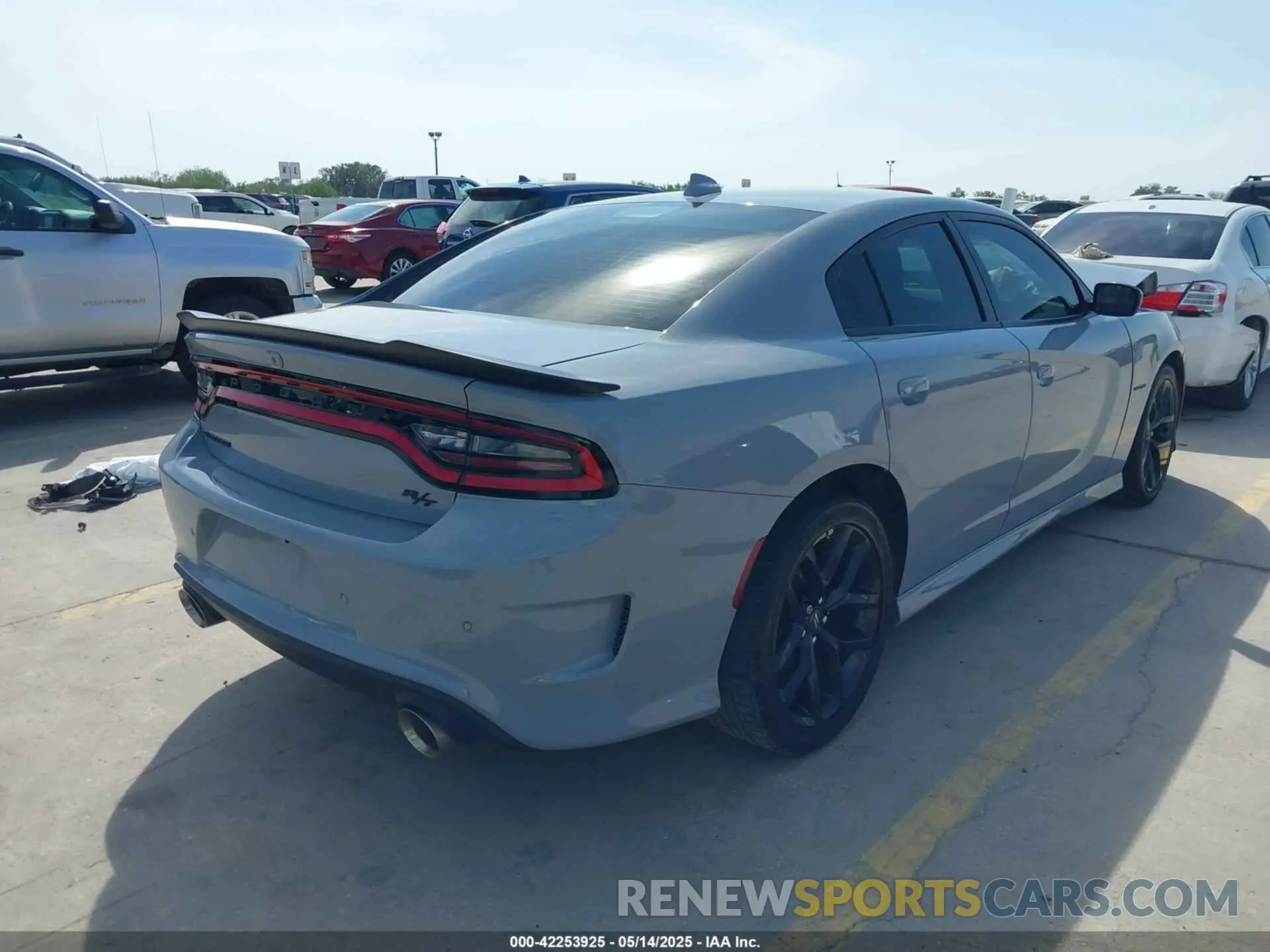 4 fotografías del automóvil dañado 2C3CDXCT0MH602127 DODGE CHARGER 2021