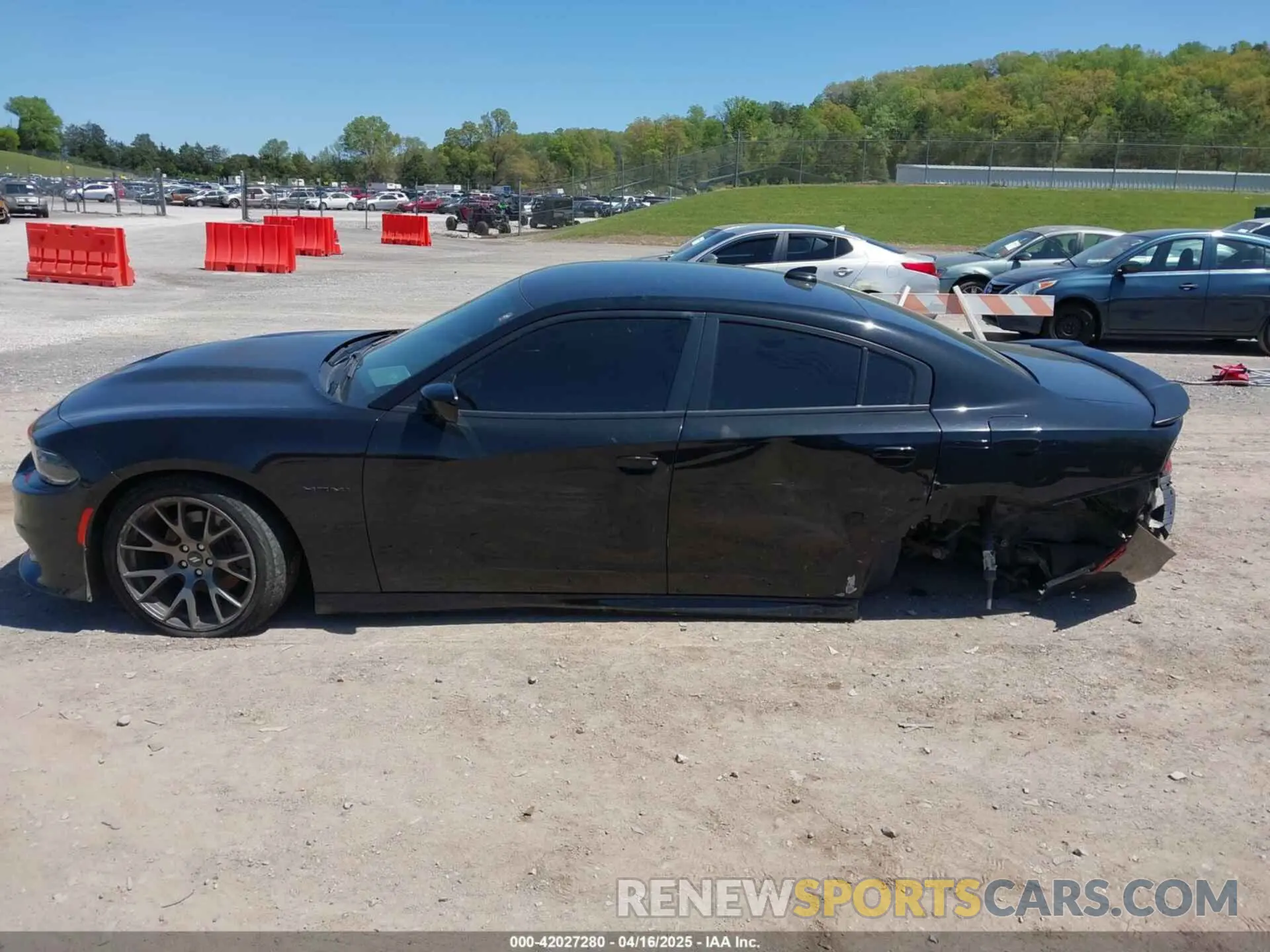 14 fotografías del automóvil dañado 2C3CDXCT0MH616786 DODGE CHARGER 2021