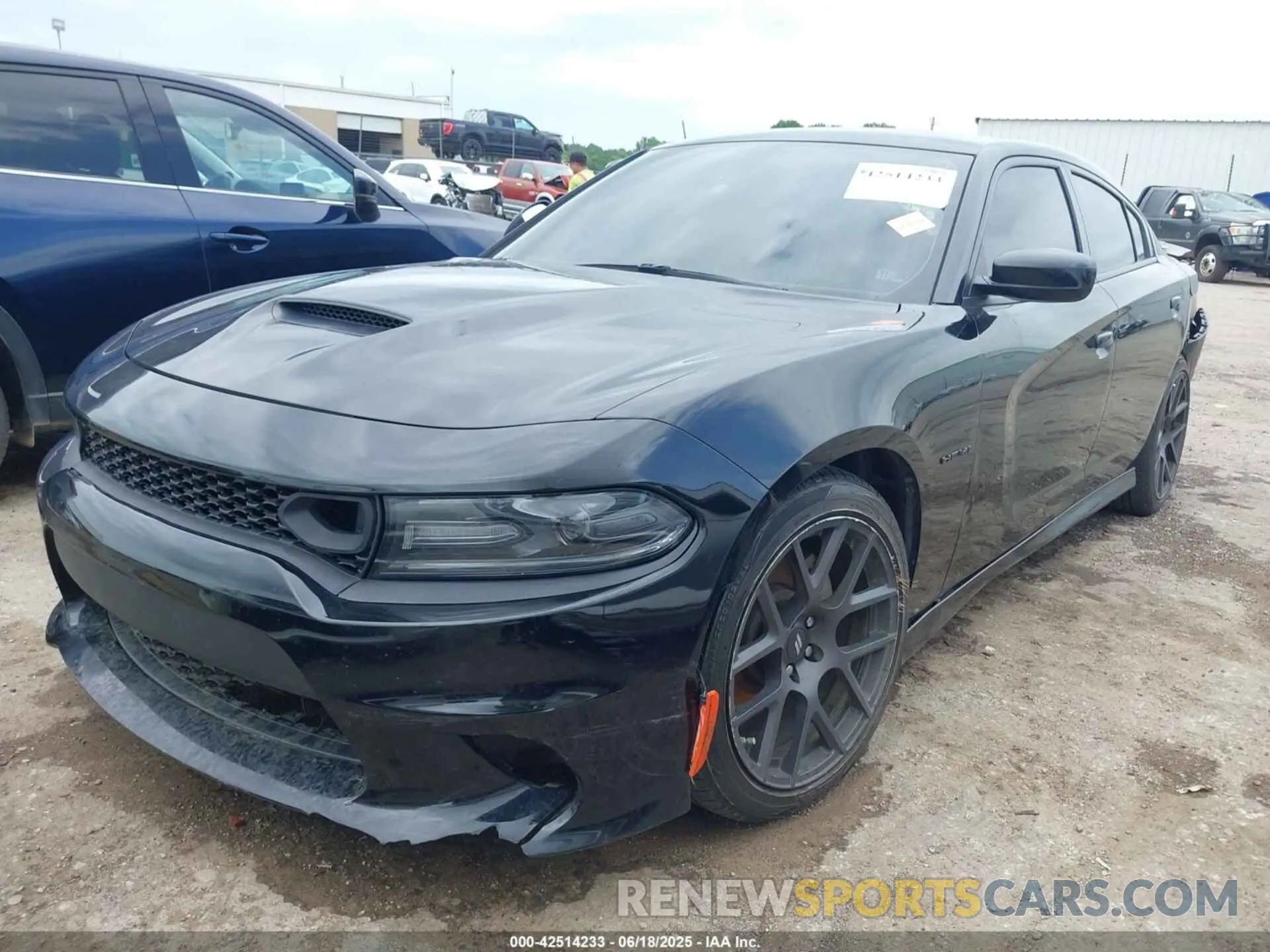 2 fotografías del automóvil dañado 2C3CDXCT5MH612863 DODGE CHARGER 2021