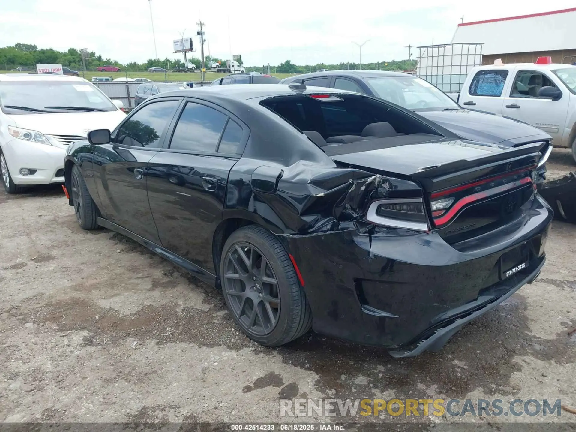 3 fotografías del automóvil dañado 2C3CDXCT5MH612863 DODGE CHARGER 2021
