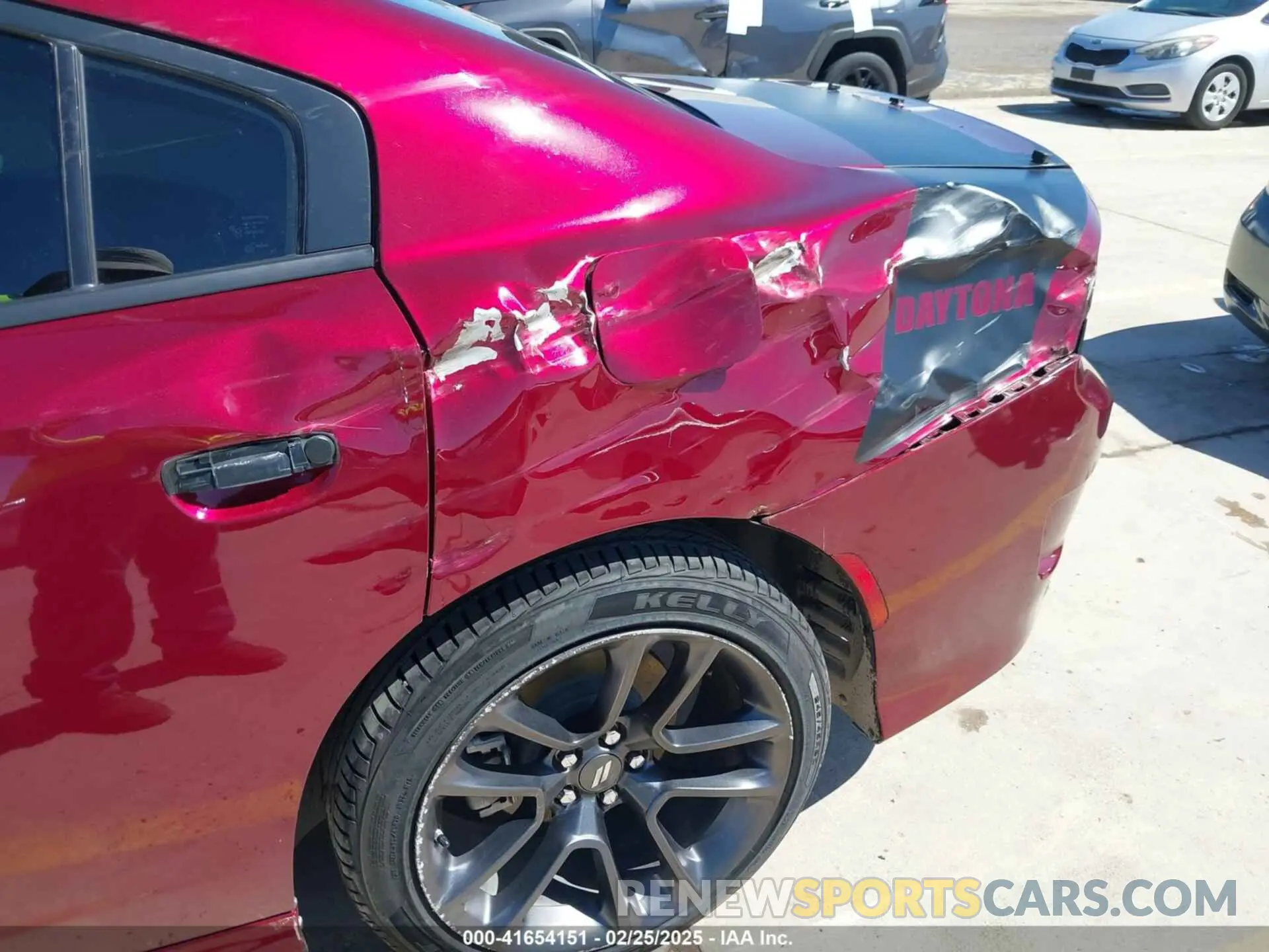 19 fotografías del automóvil dañado 2C3CDXCT6MH612418 DODGE CHARGER 2021