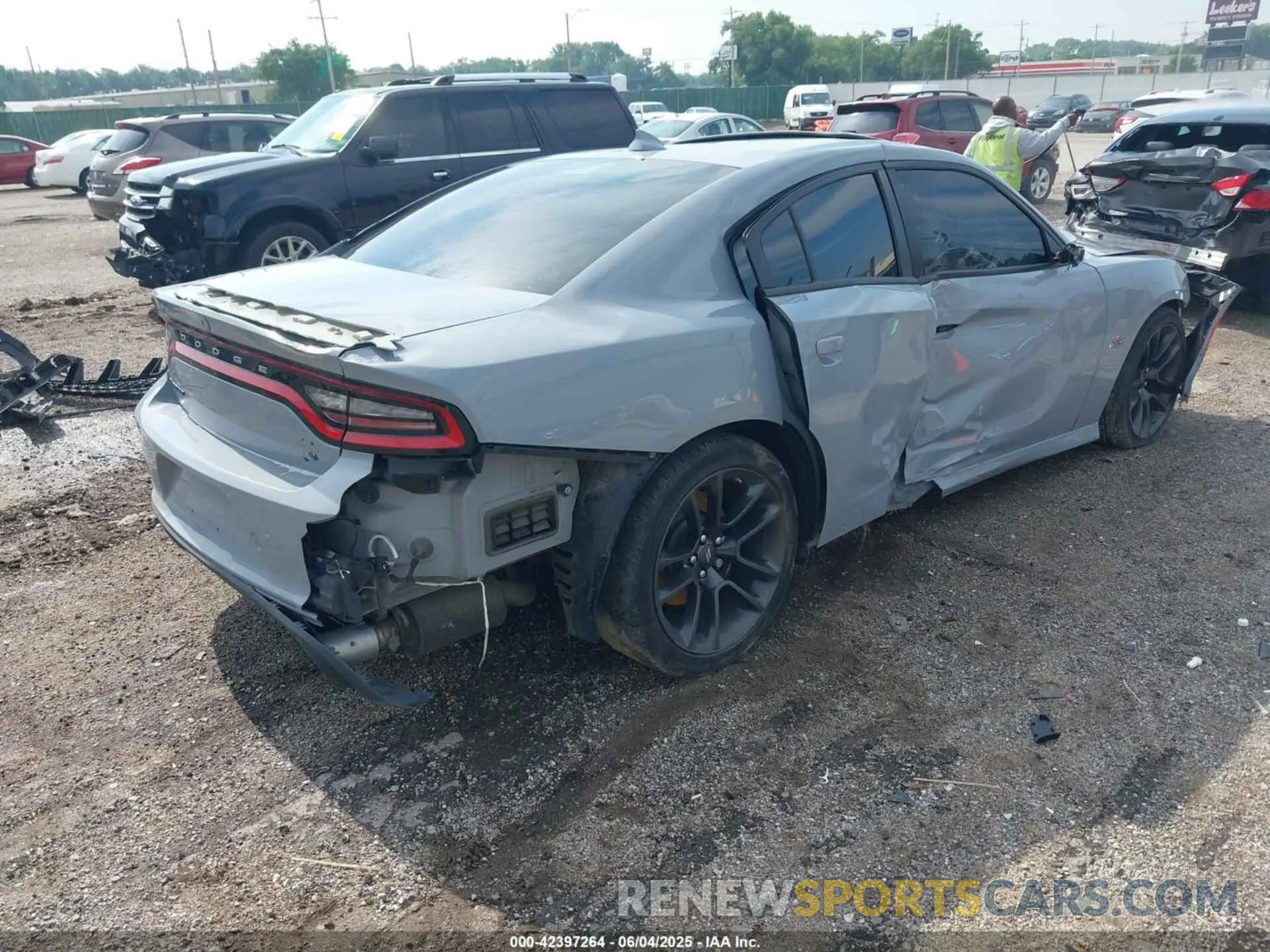 4 fotografías del automóvil dañado 2C3CDXGJ2MH593262 DODGE CHARGER 2021