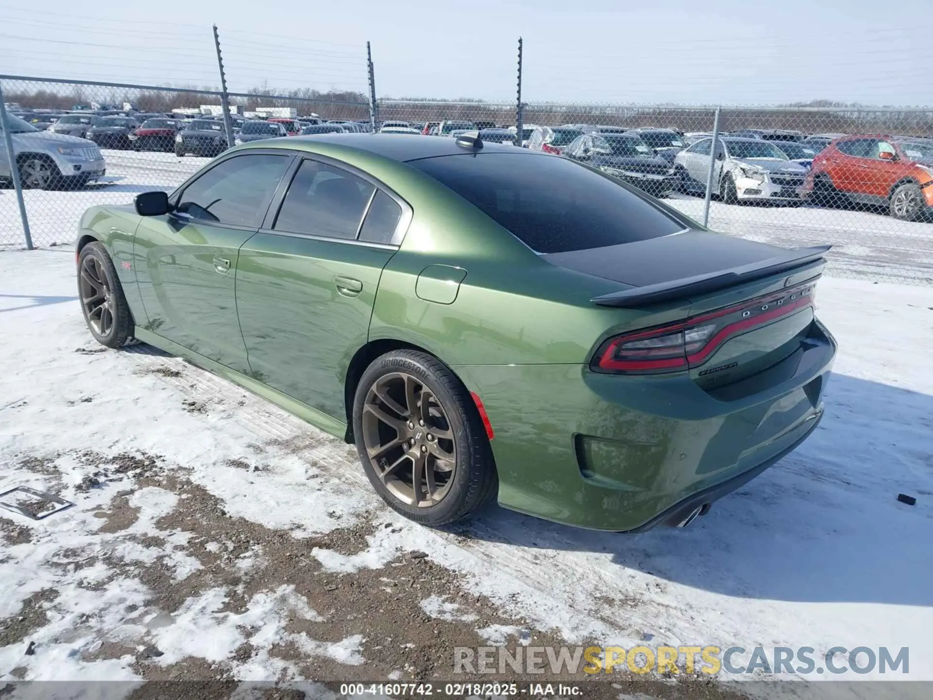 3 fotografías del automóvil dañado 2C3CDXGJXMH576323 DODGE CHARGER 2021