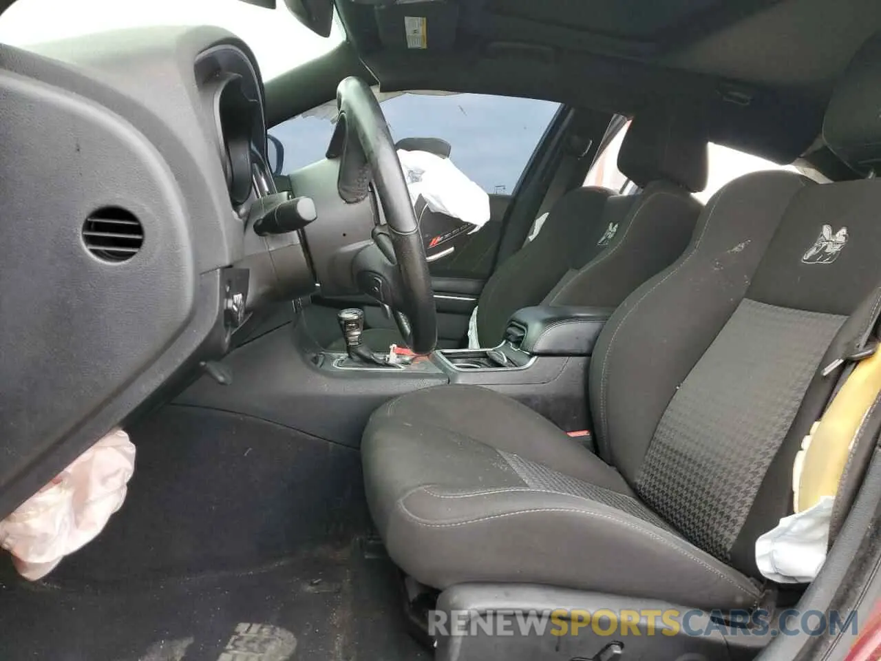 7 fotografías del automóvil dañado 2C3CDXGJXMH588603 DODGE CHARGER 2021