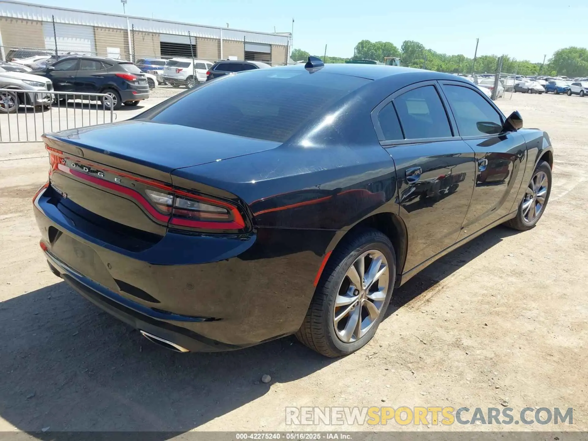 4 fotografías del automóvil dañado 2C3CDXJG3MH545167 DODGE CHARGER 2021