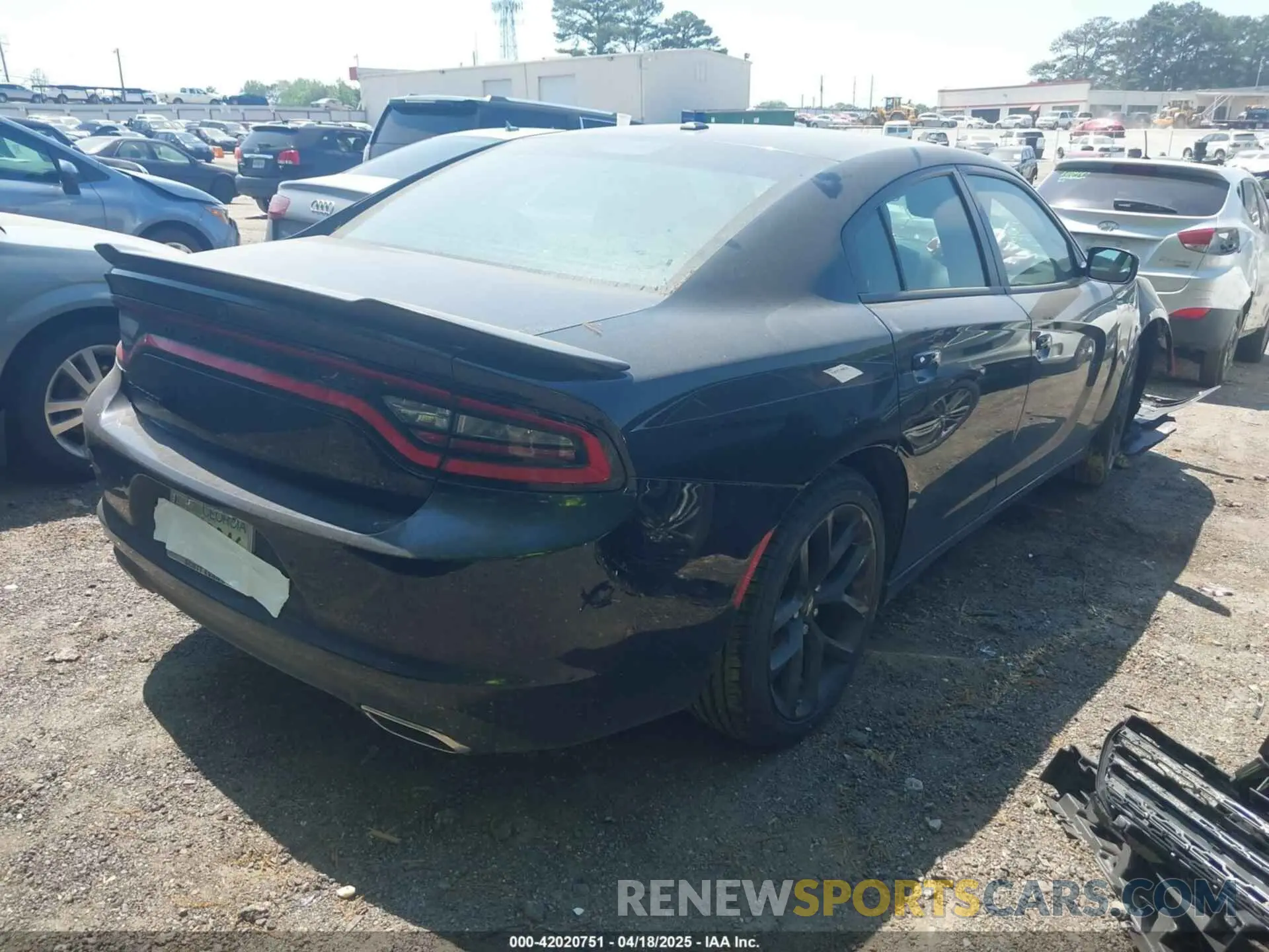 4 fotografías del automóvil dañado 2C3CDXBG2NH141227 DODGE CHARGER 2022