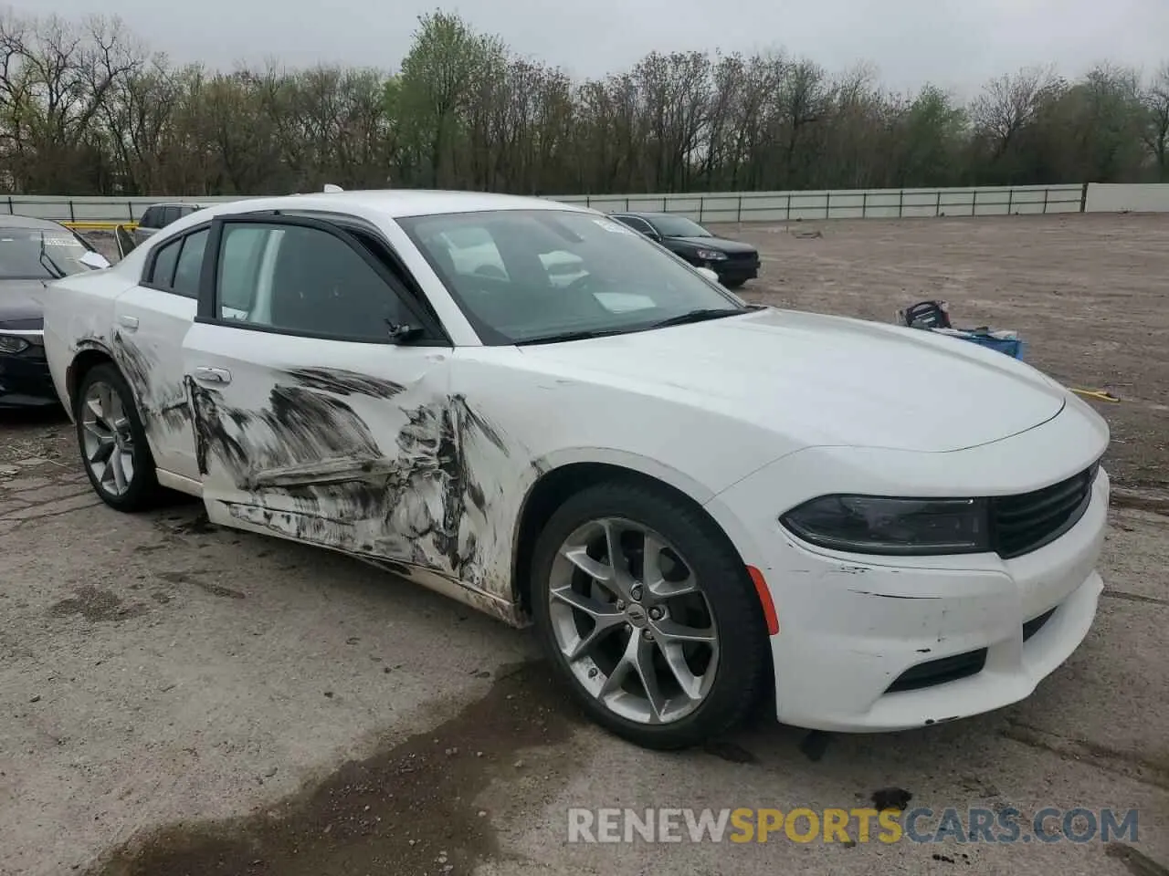 4 fotografías del automóvil dañado 2C3CDXBG2NH216878 DODGE CHARGER 2022